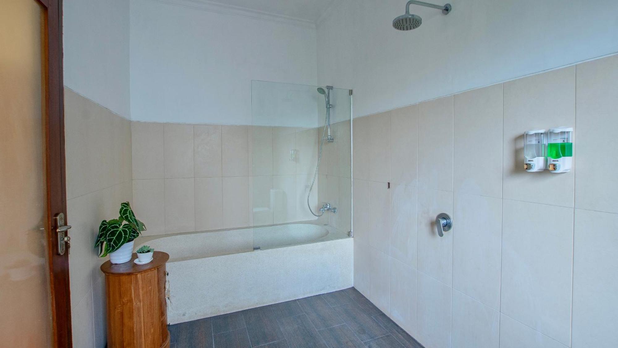 Leluhur 2 - 3br, Free Nmax, Airport Pick Up And Yt Premium Villa Seminyak (Bali)