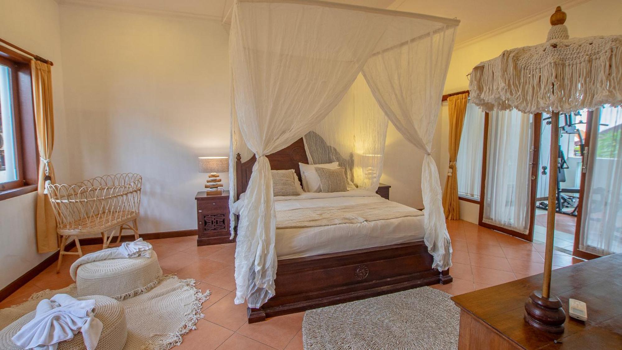 Villa Leluhur 2 - 3br, Free Nmax, Airport Pick Up And Yt Premium Seminyak (Bali)