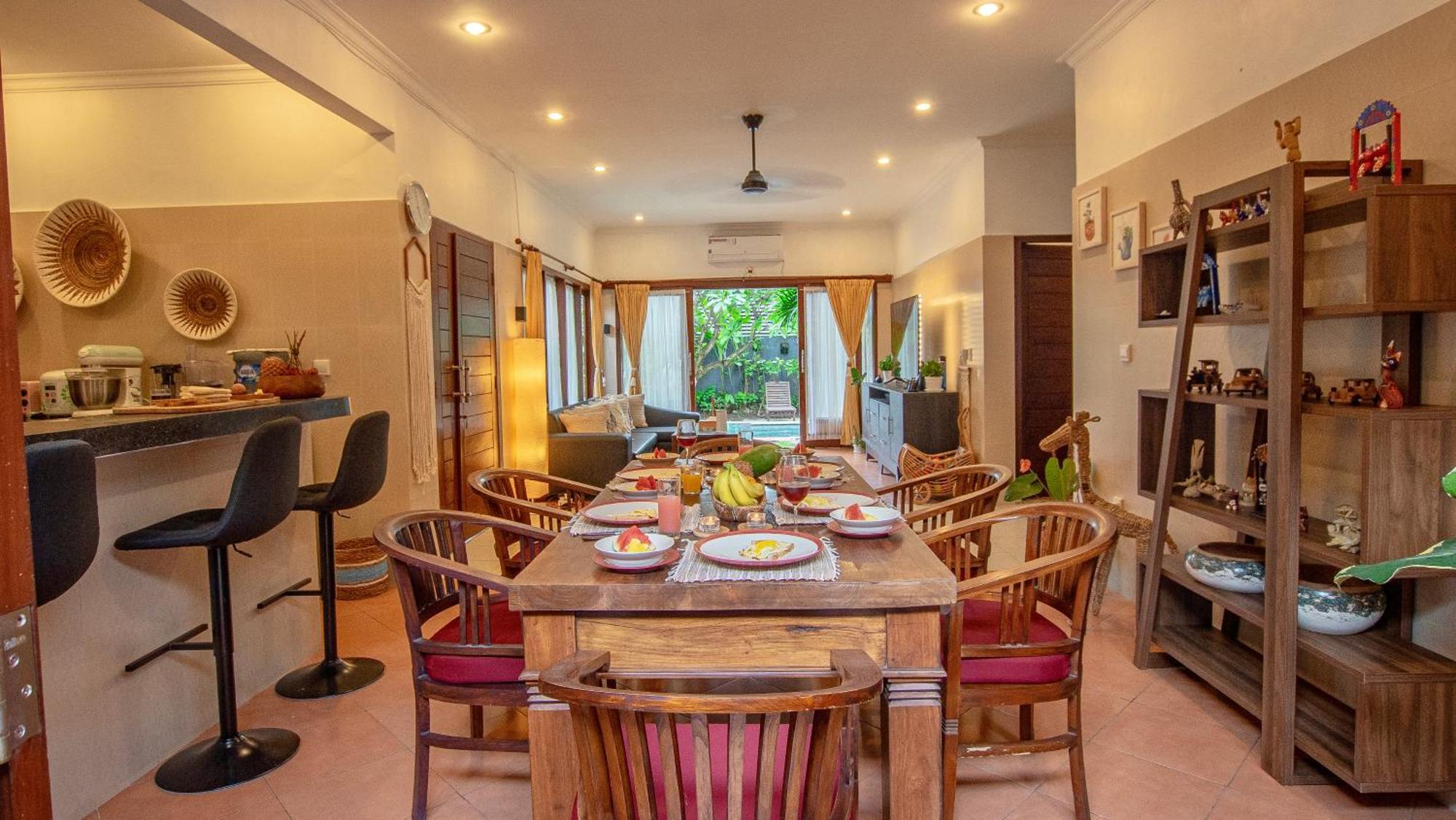 Villa Leluhur 2 - 3br, Free Nmax, Airport Pick Up And Yt Premium