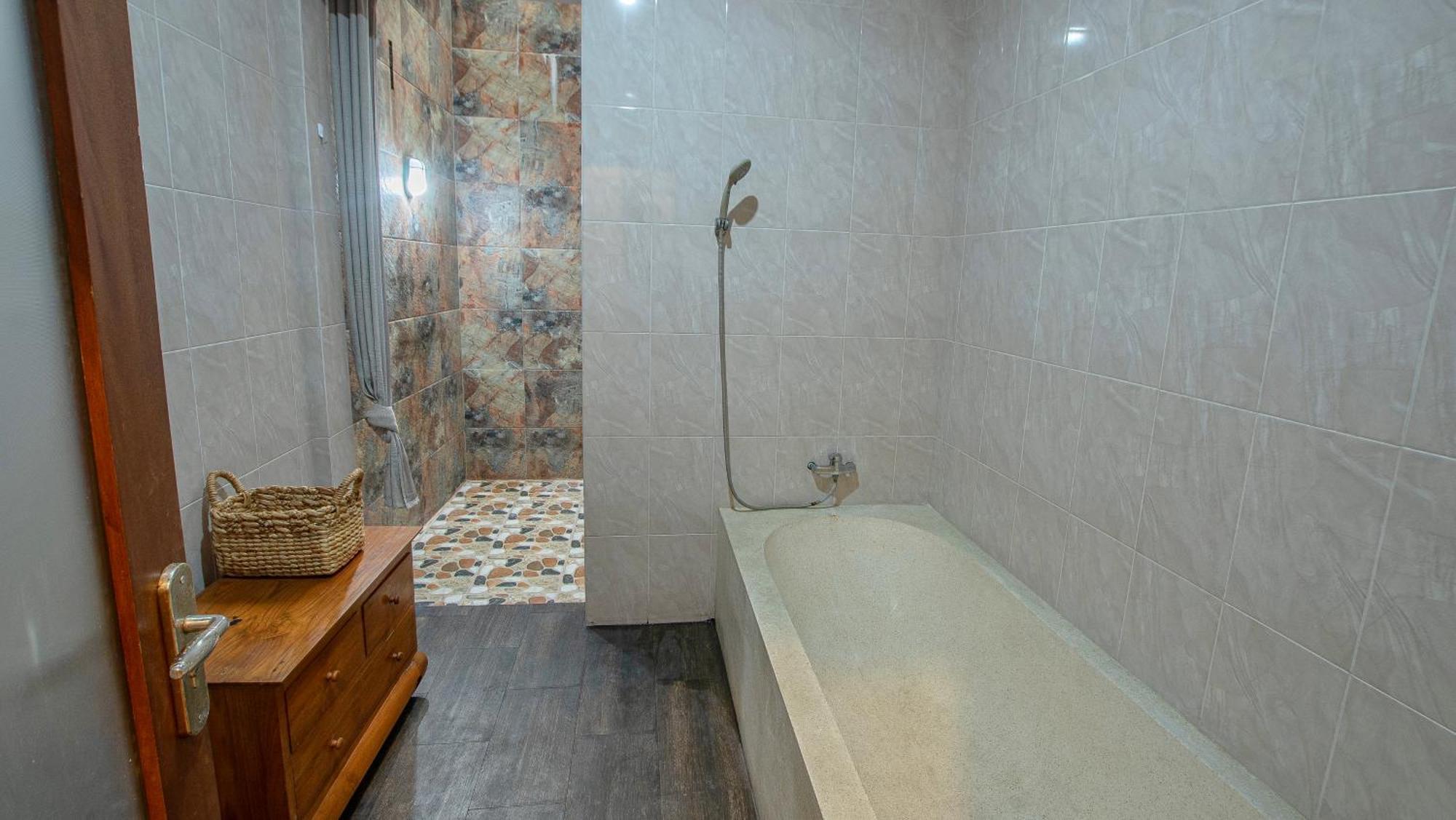 Leluhur 2 - 3br, Free Nmax, Airport Pick Up And Yt Premium Seminyak (Bali)
