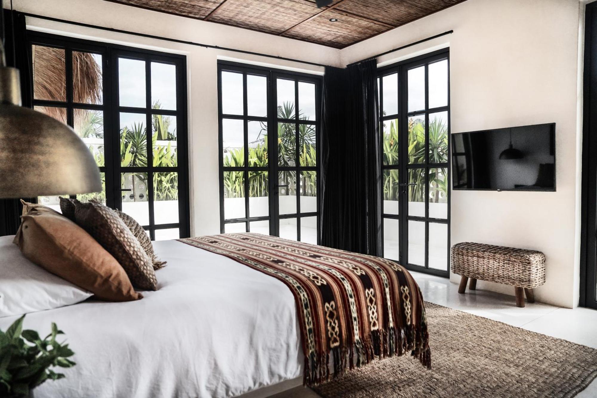 Almaz Villa *
