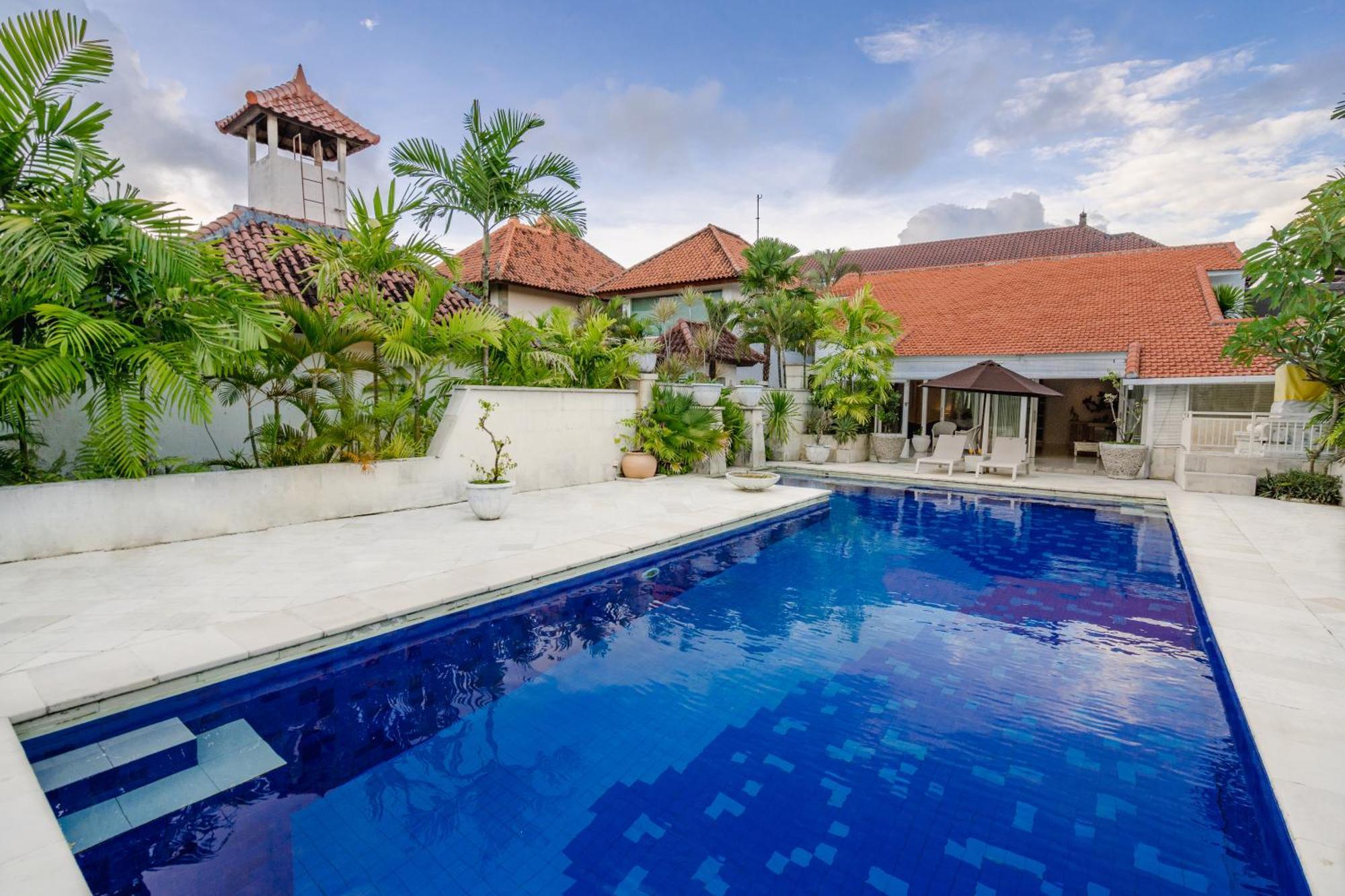 Villa Very Spacious 4 Bedroom Near