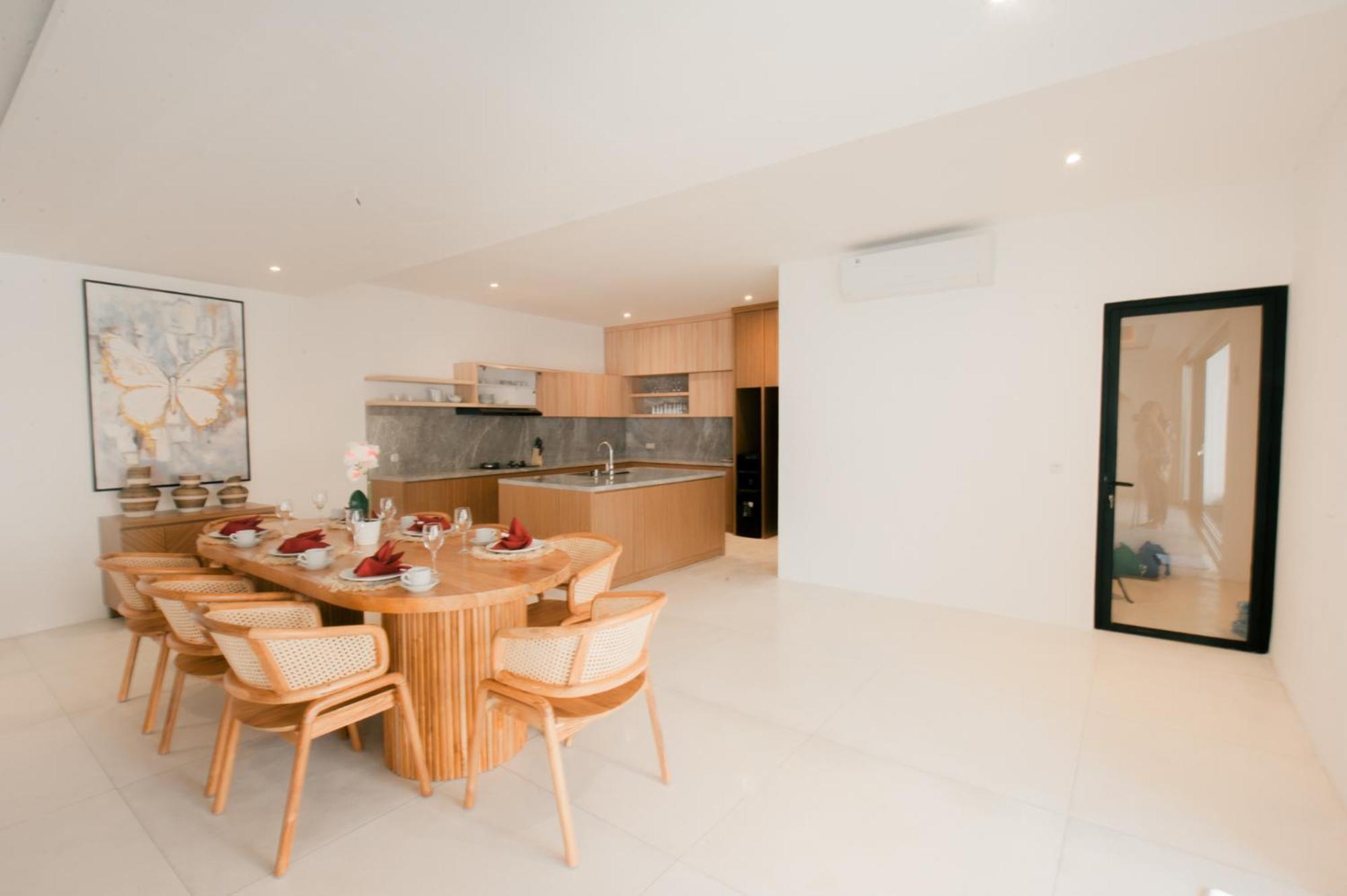 4bedroom Near Lafavela Villa Seminyak (Bali)
