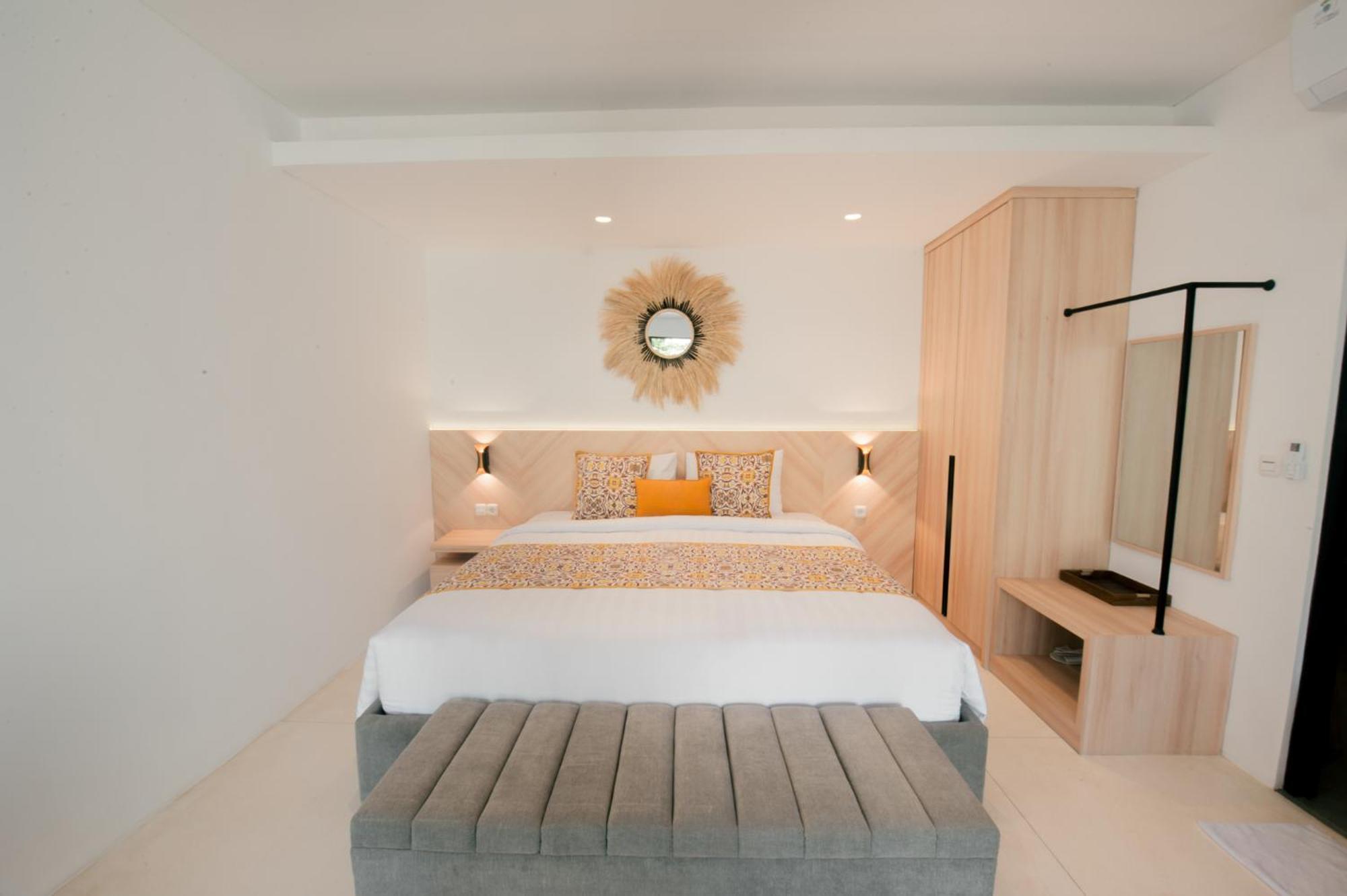 4bedroom Near Lafavela * Seminyak (Bali)