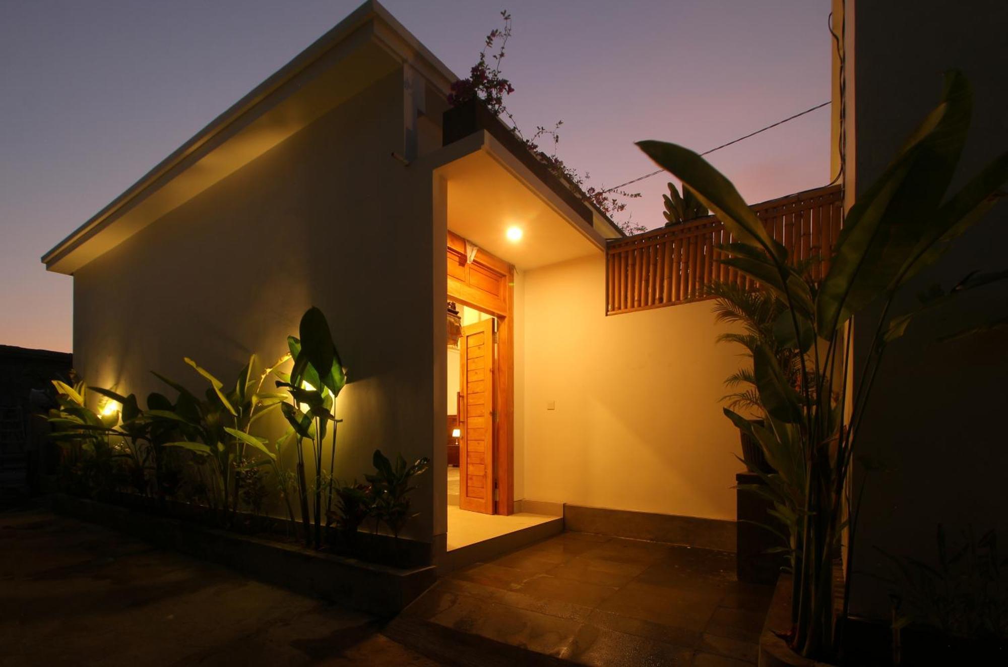 Villa Bougainvillea By Parigata *