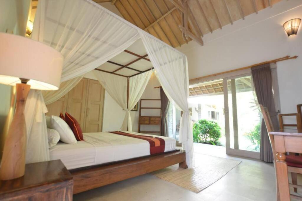 Suara Ocean - A Cozy 3 Bedrooms With Pool Seminyak (Bali)