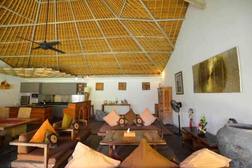 Villa Suara Ocean - A Cozy 3 Bedrooms With Pool *