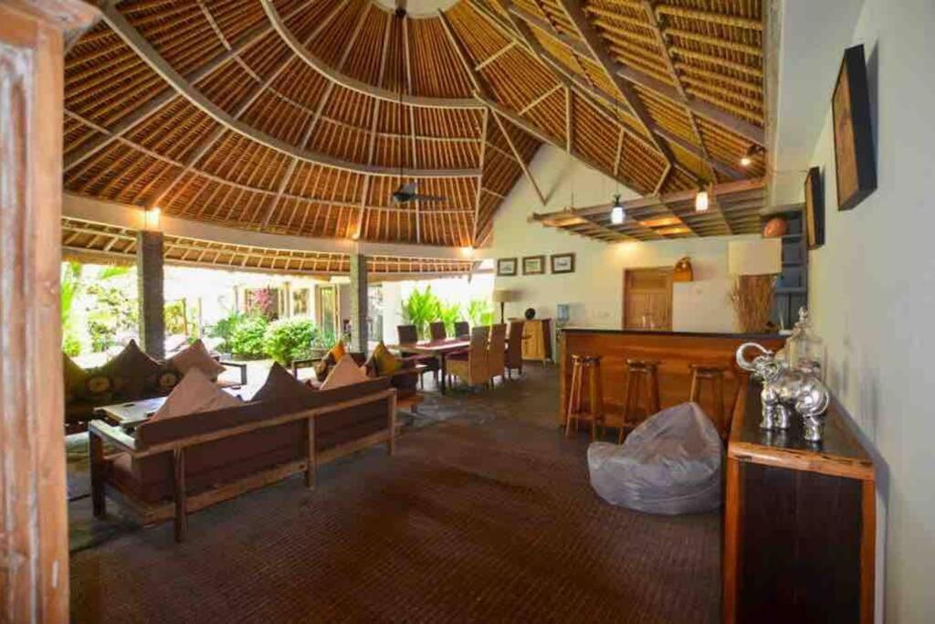 Suara Ocean - A Cozy 3 Bedrooms With Pool Villa Seminyak (Bali)