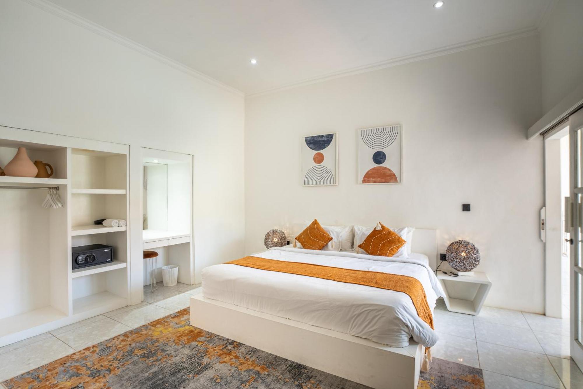 Modern 3 Bedrooms Walking Distance Seminyak (Bali)