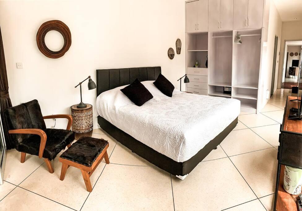 Elegant 5 Bdr In The Heart Of Pousada Seminyak