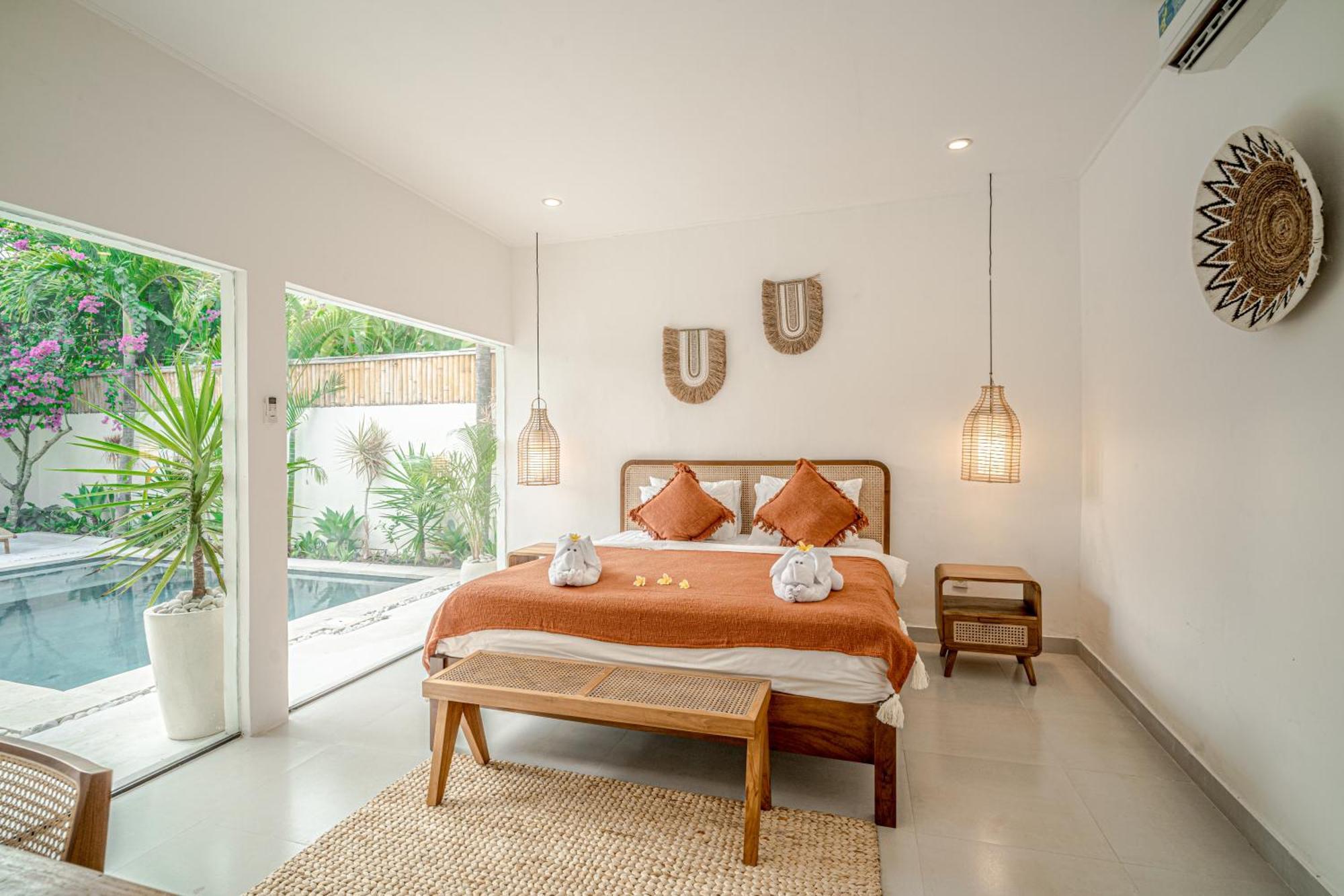 Lemone 5 By Bali Solutions Villa *