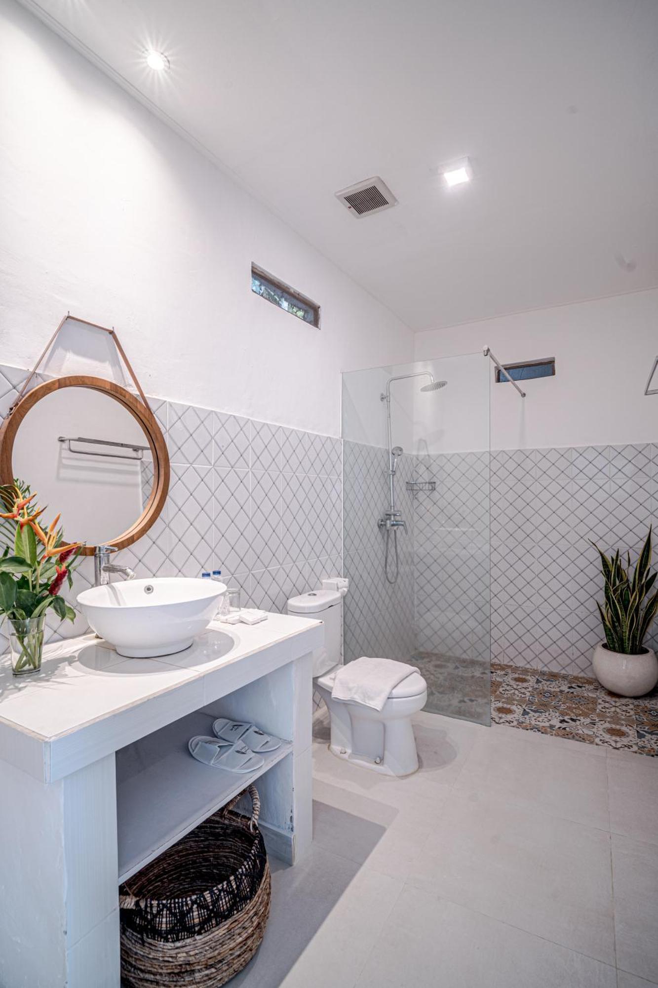 Lemone 5 By Bali Solutions Villa