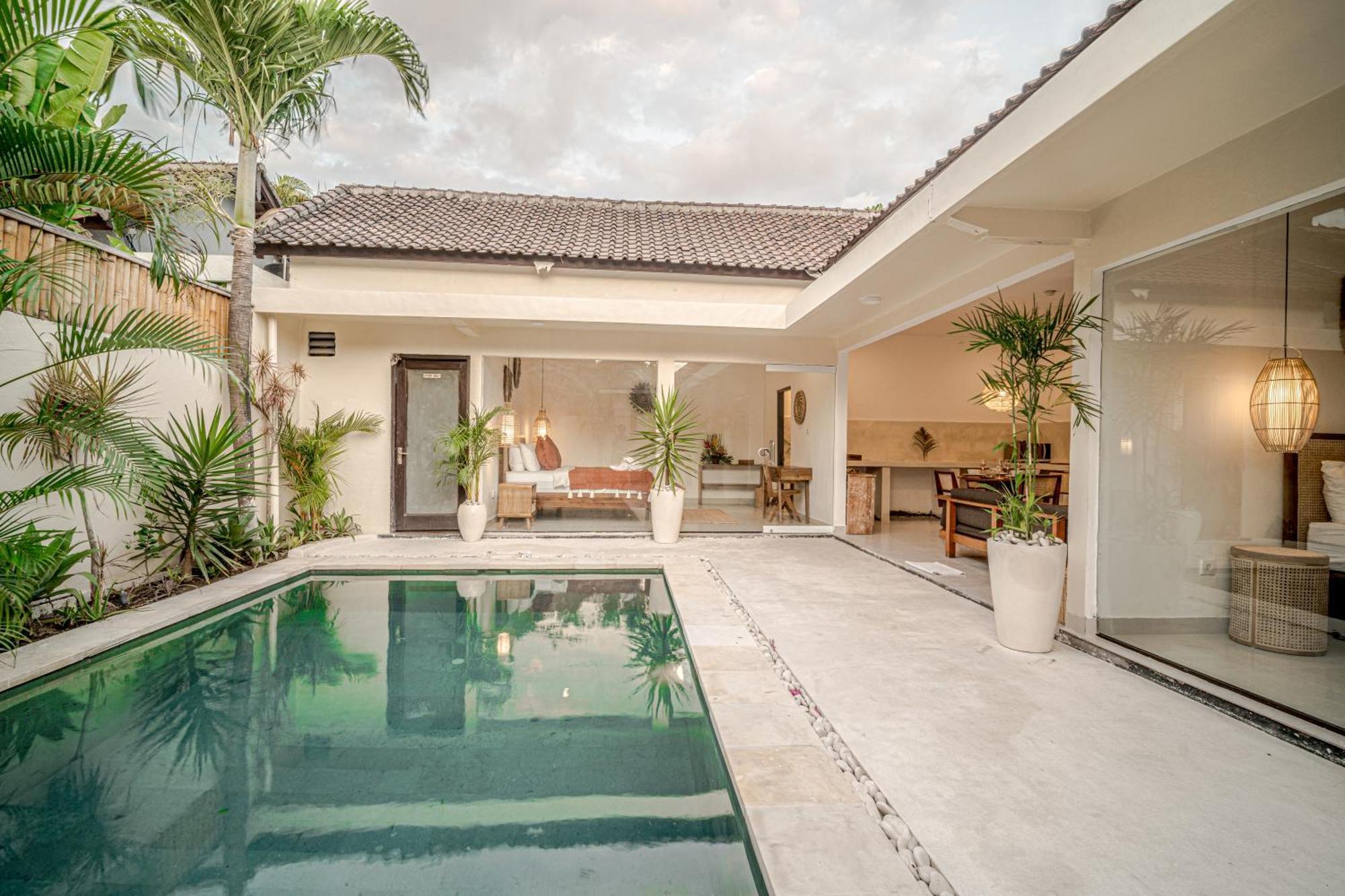 Lemone 5 By Bali Solutions Villa