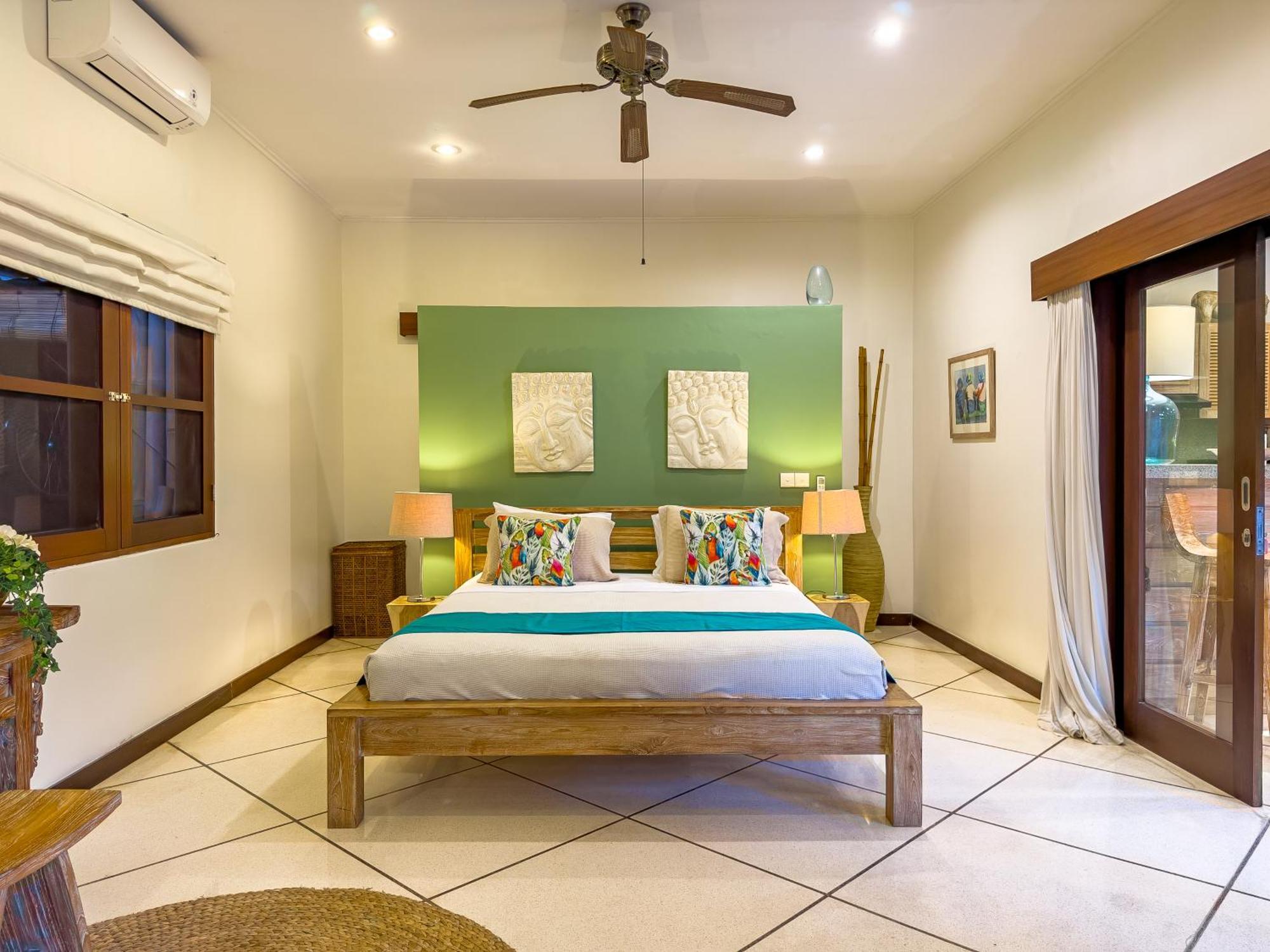 Intan Managed By Bugis Villa Seminyak (Bali)