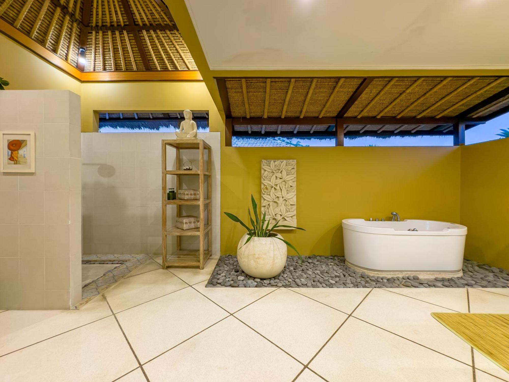 Intan Managed By Bugis Villa Seminyak (Bali)