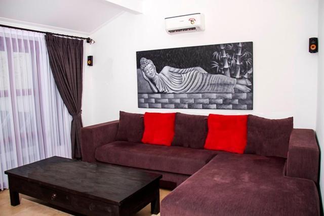 Gardenia - 6 Bedrooms With Pool In * Seminyak (Bali)