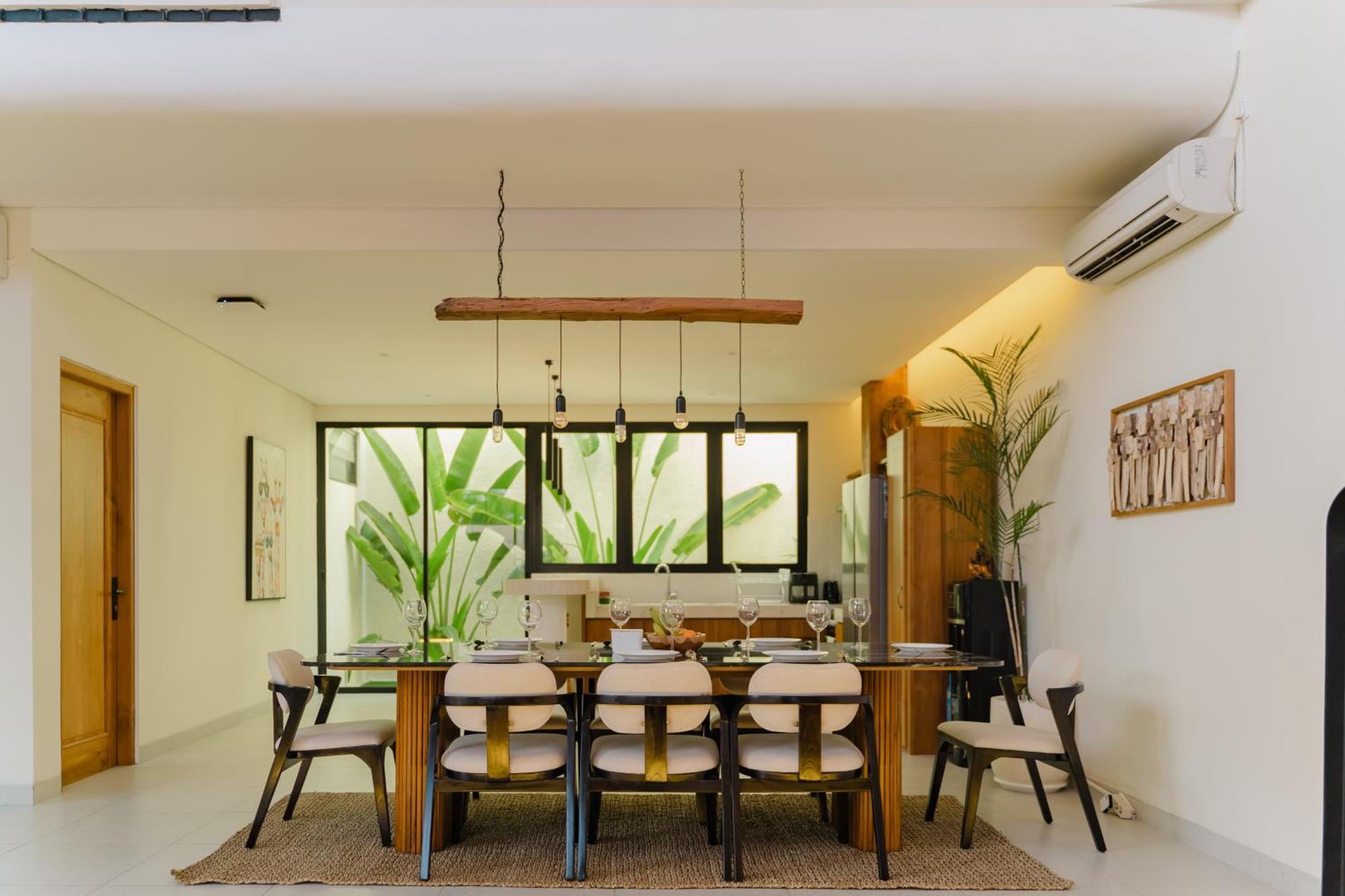 Casa Yellowstone 4br - Villa Seminyak (Bali)