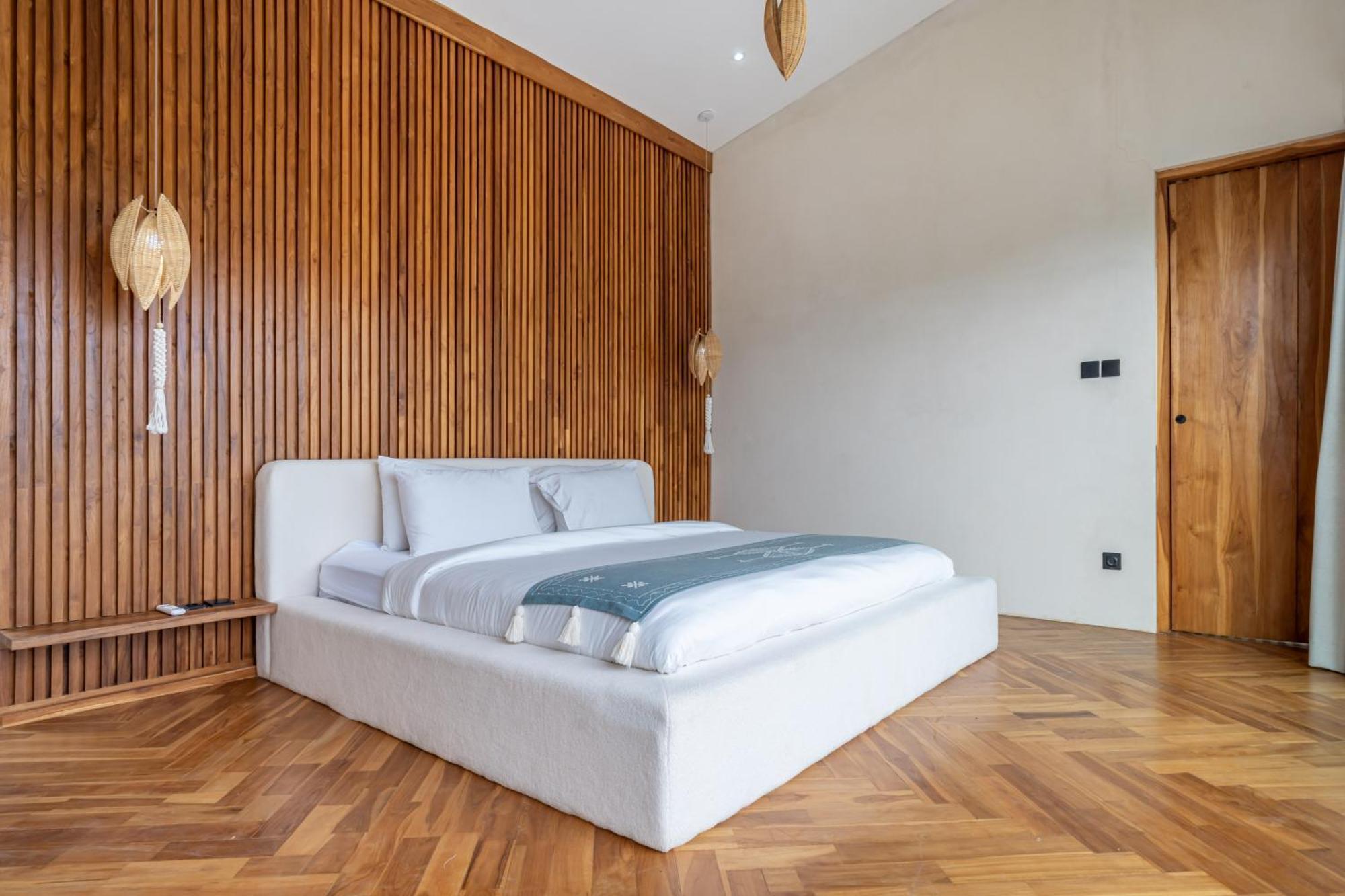 Skye Modern Luxury Unveiled 4br * Seminyak (Bali)