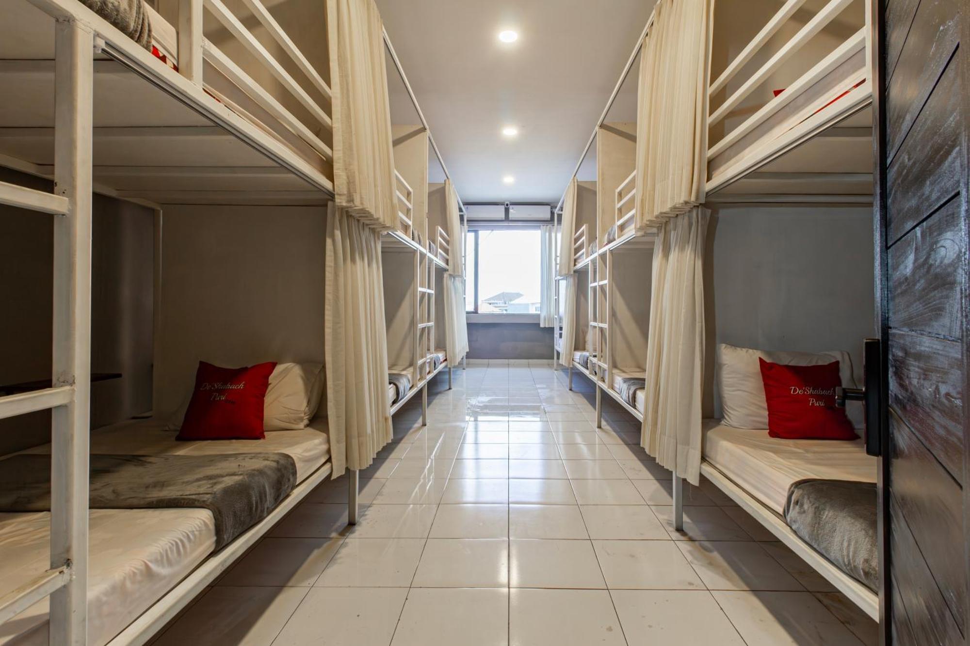 Collection O Near Formerly De Shabach Hotel 4*