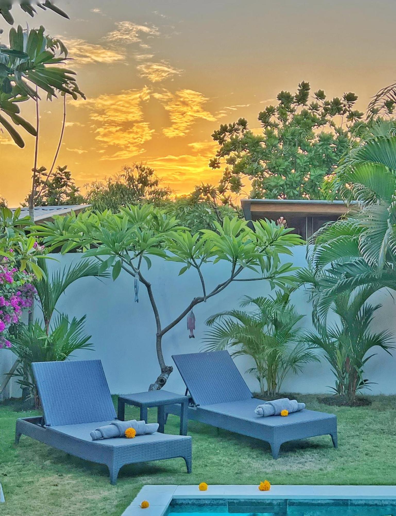 Rocher - Modern 3 Bedroom Batu Belig 3 Min Villa Seminyak (Bali)