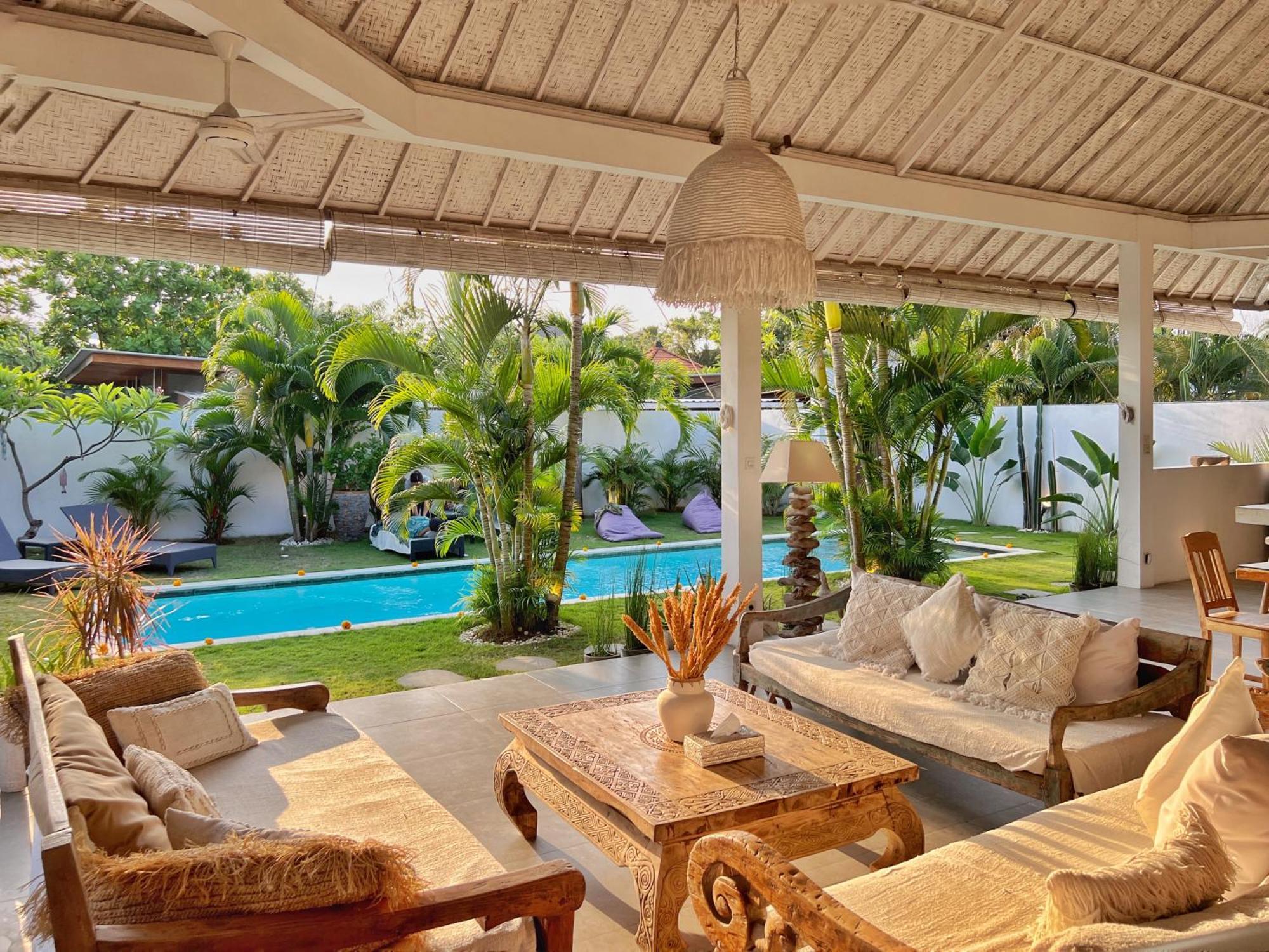 Rocher - Modern 3 Bedroom Batu Belig 3 Min