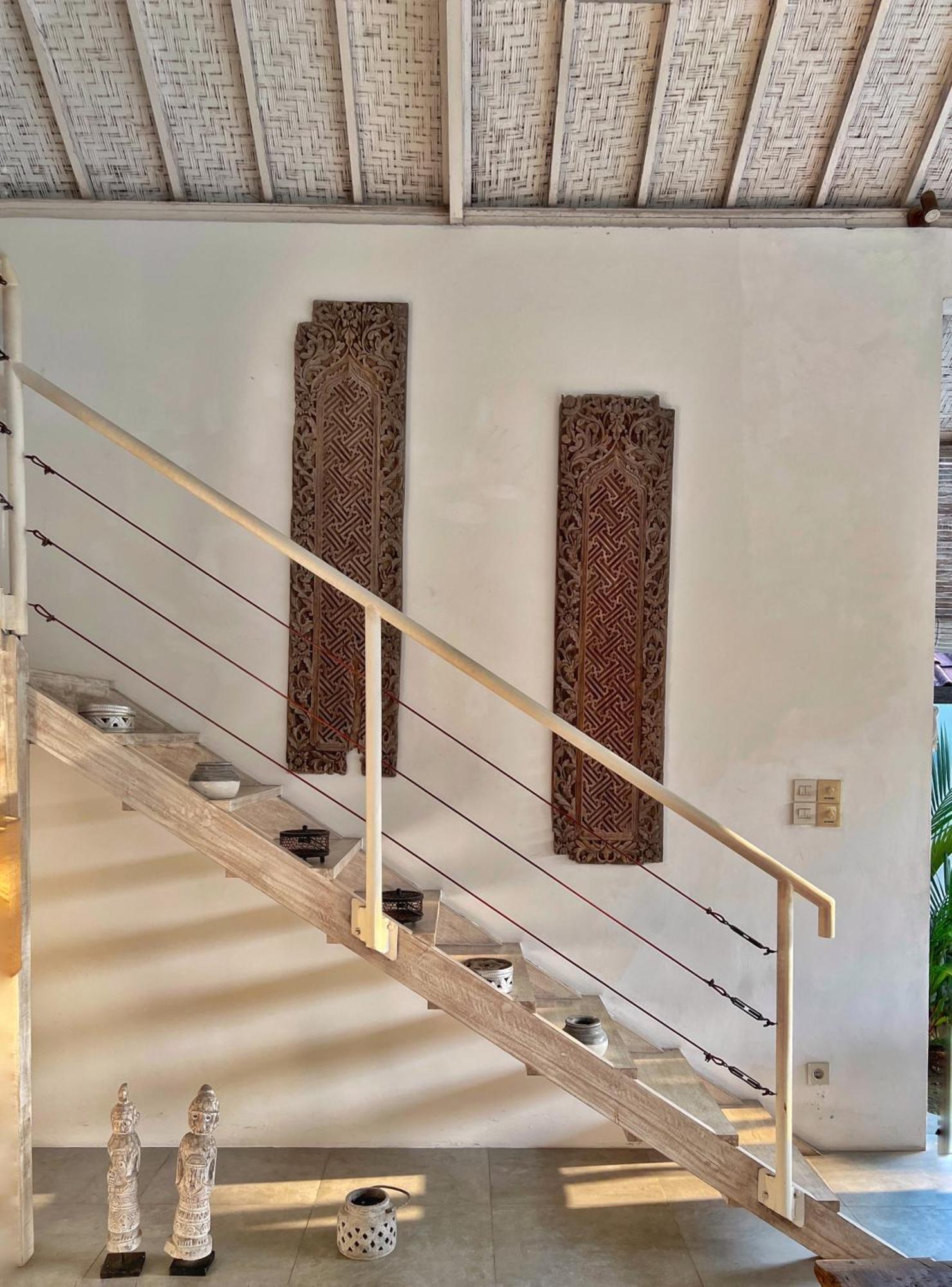 Rocher - Modern 3 Bedroom Batu Belig 3 Min Villa *
