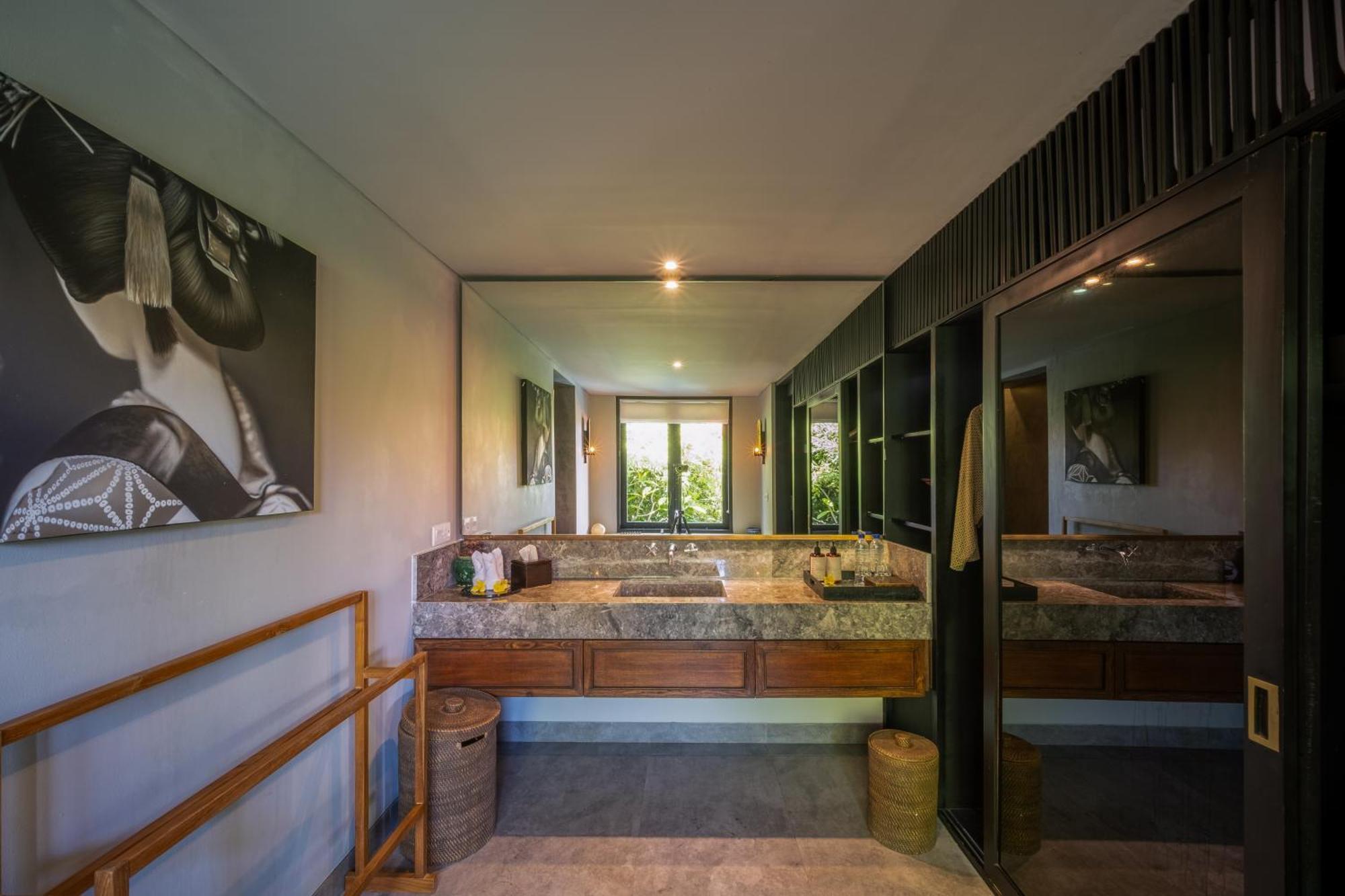 Biệt thự De Suma - Fully Staffed Luxury Villa, Walk To The Beach! *