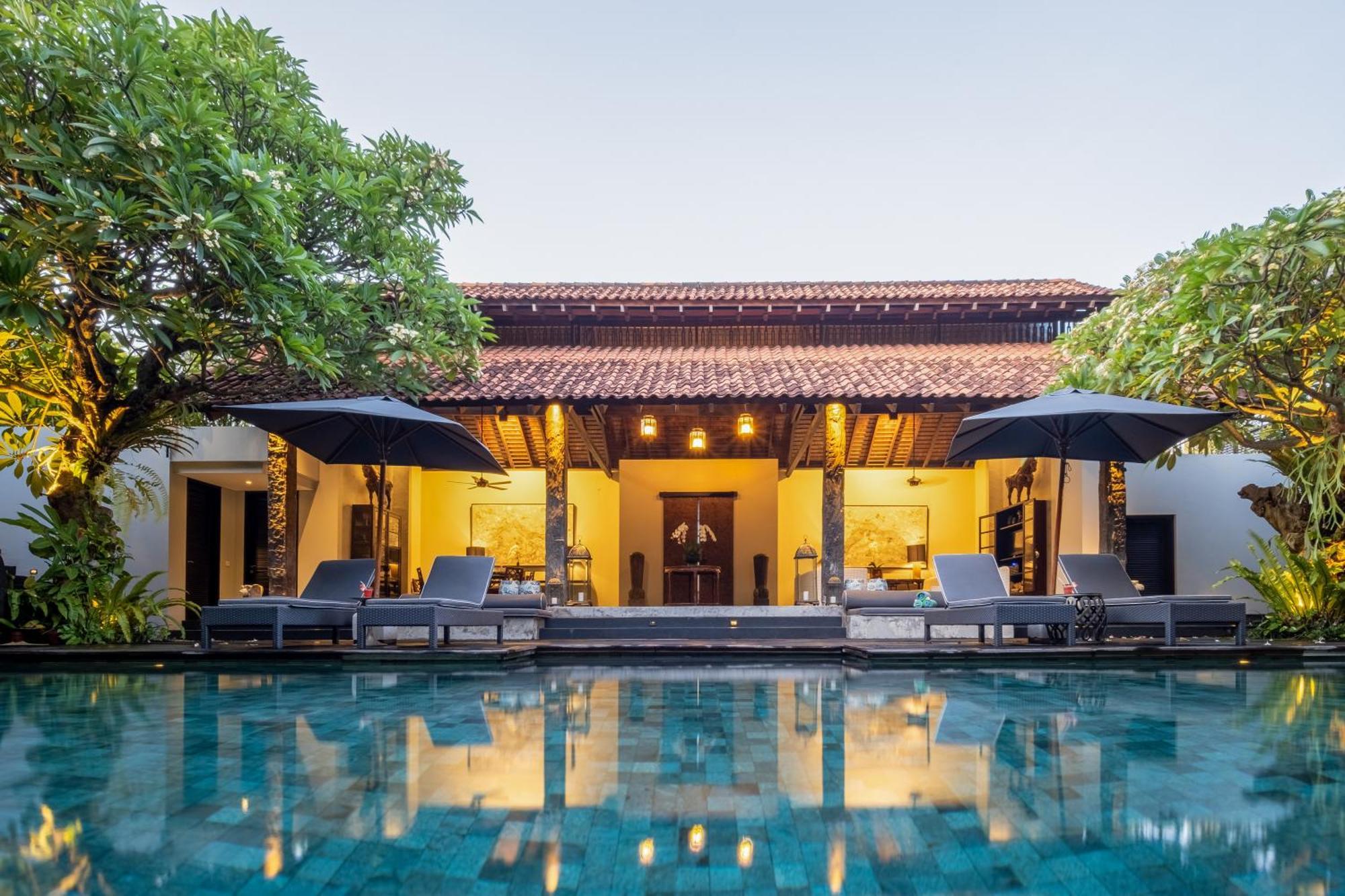 De Suma - Fully Staffed Luxury Villa, Walk To The Beach! Biệt thự *