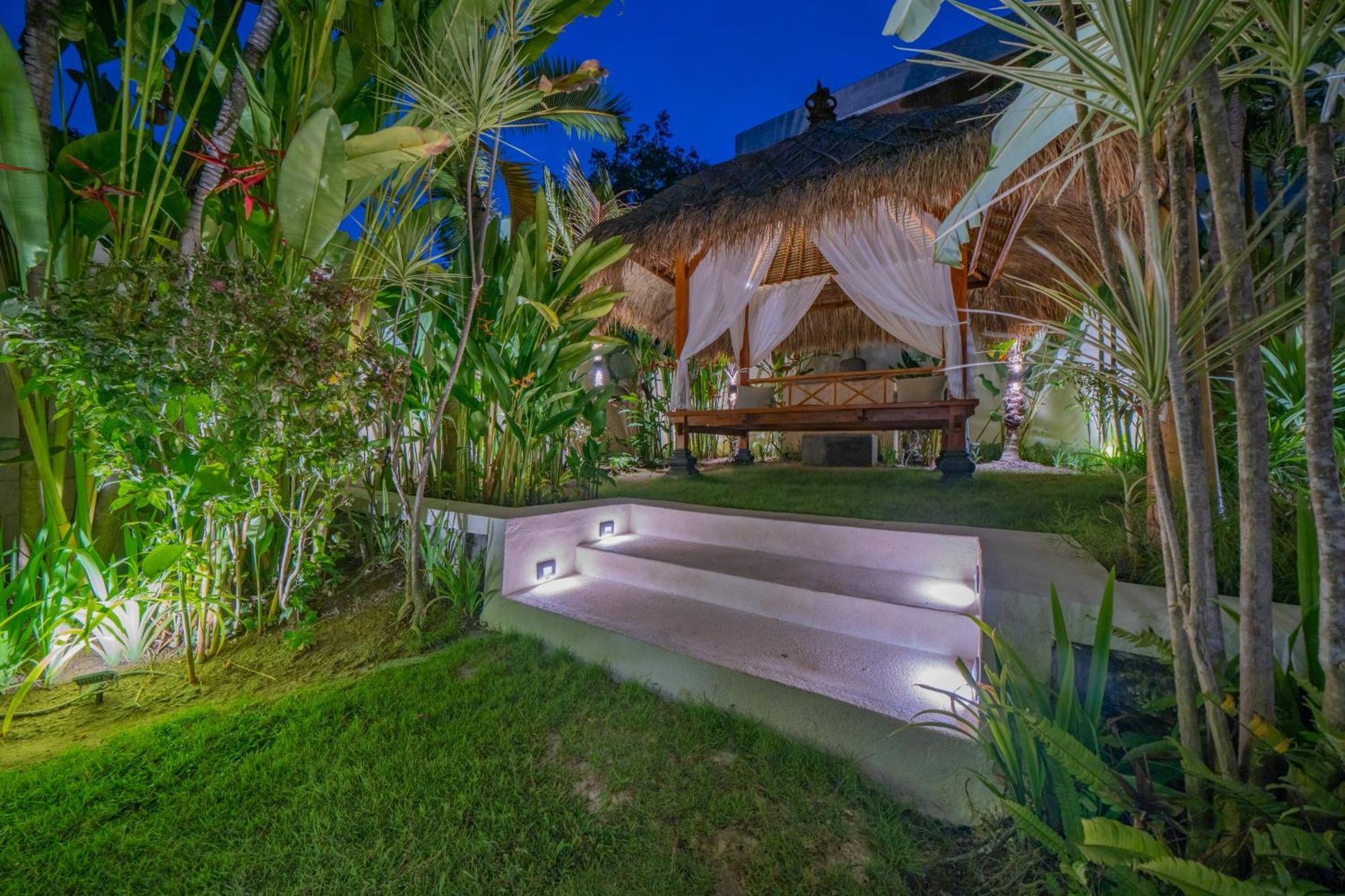 Lea Luxury Oasis In Umalas With Private Pool 4br Vila