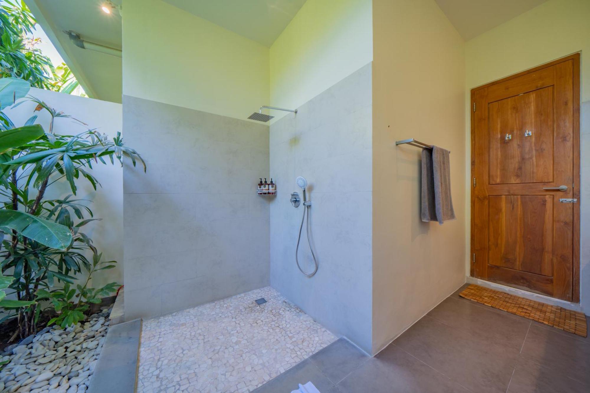 Lea Luxury Oasis In Umalas With Private Pool 4br Vila *