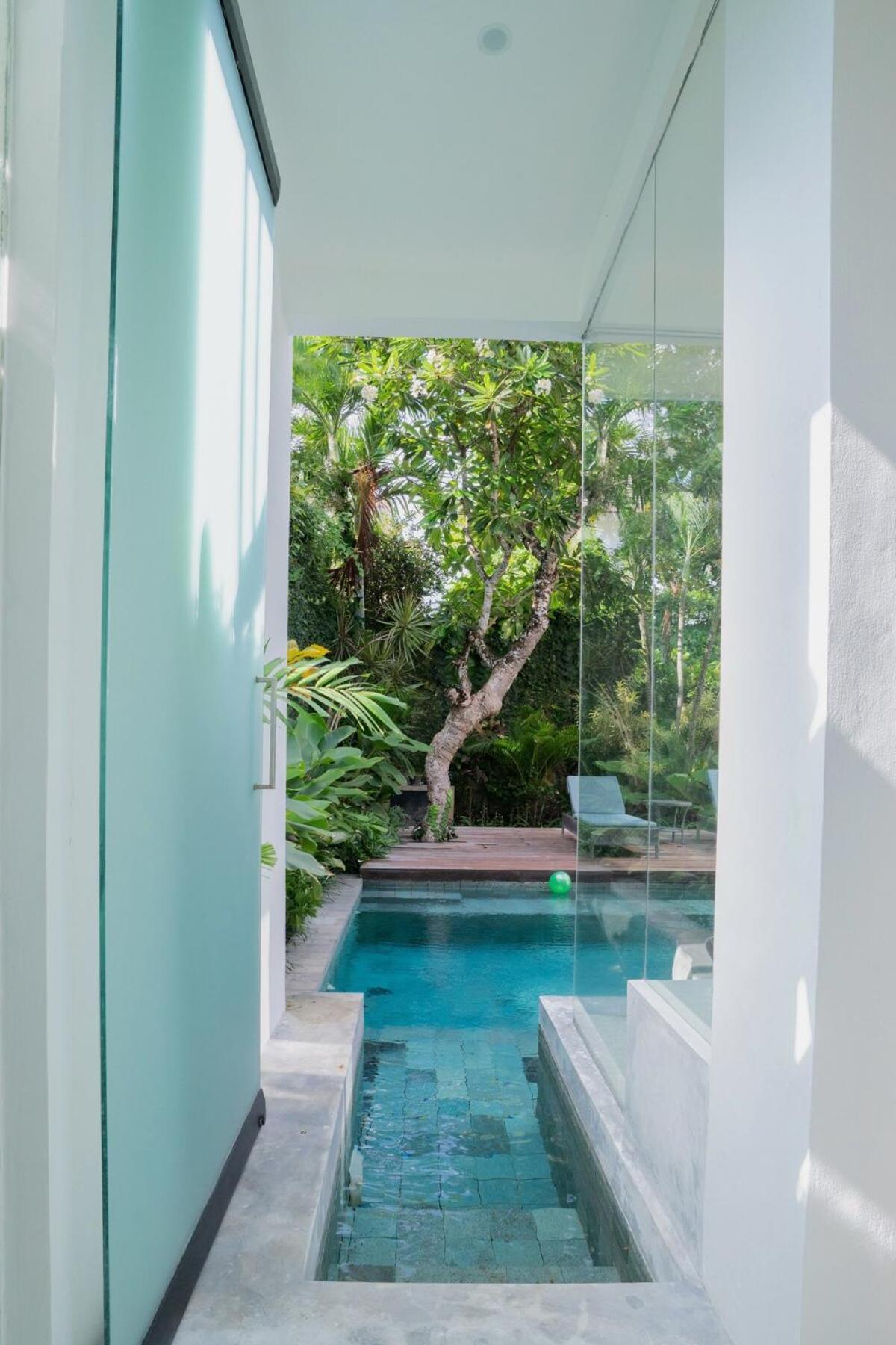 Sassy - Private Oasis - Elle Decor Award Winner