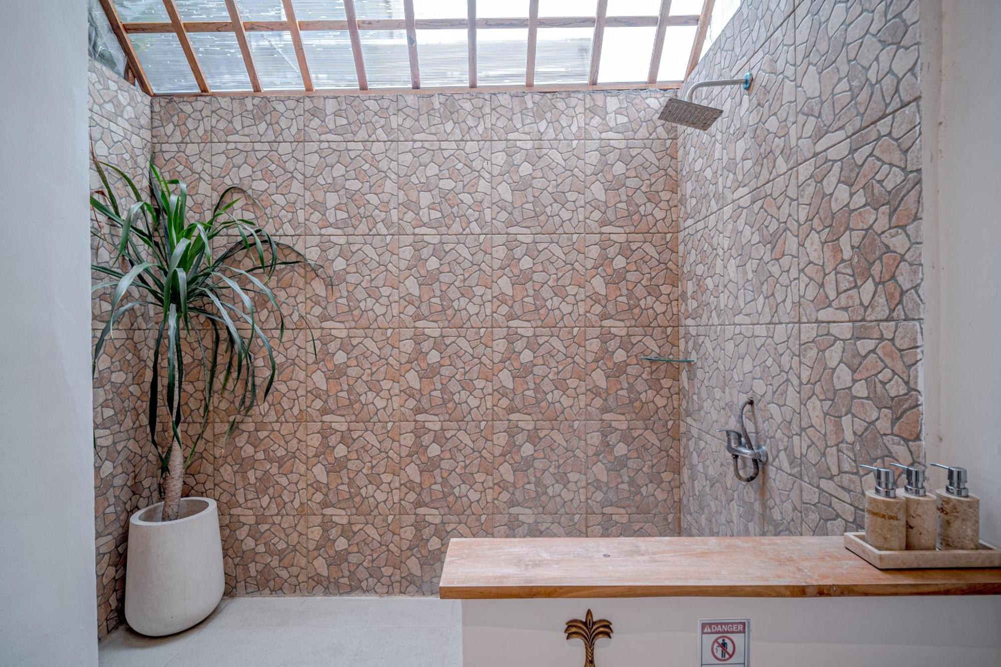 Deba 3 By Bali Solutions