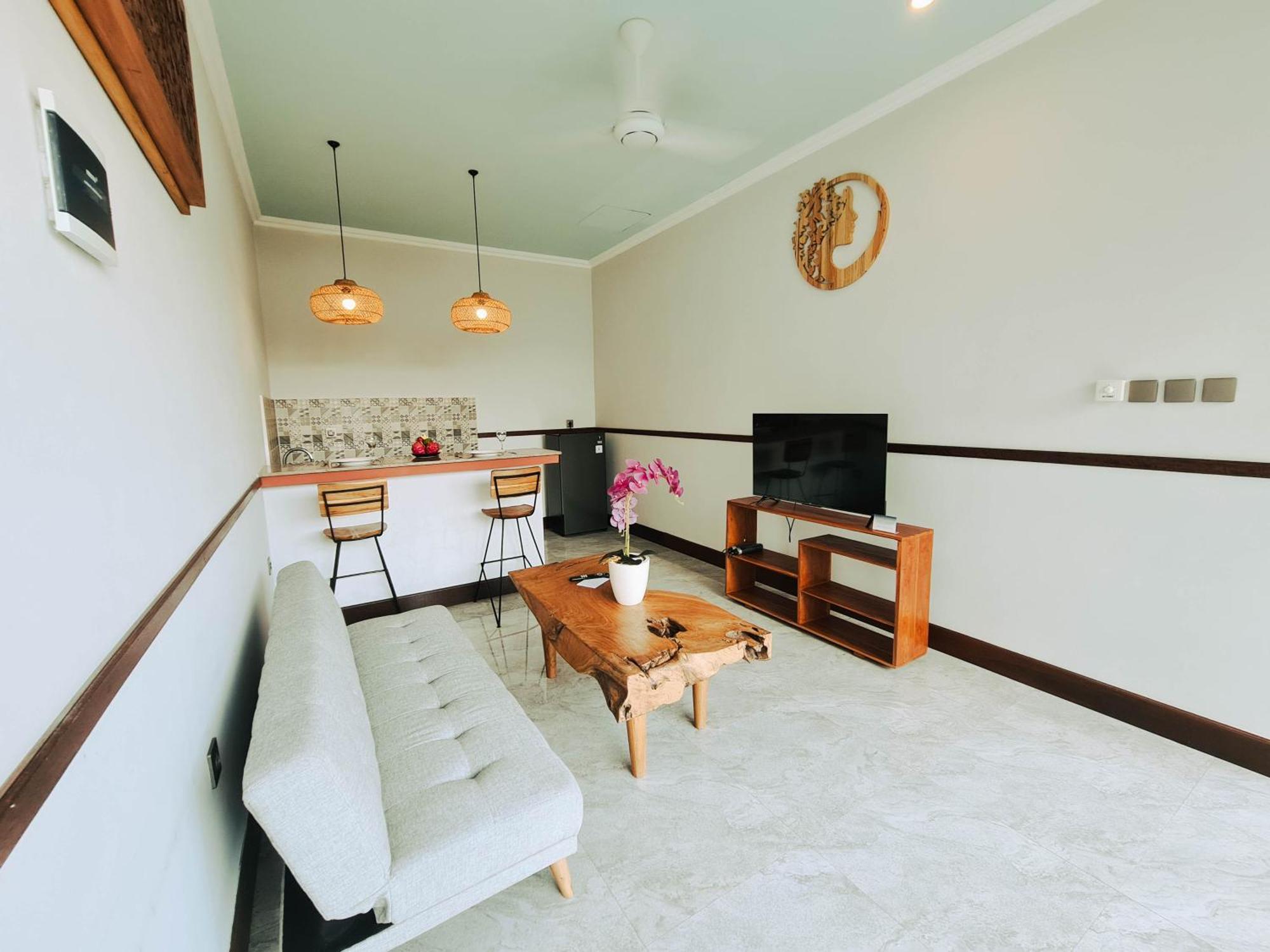 Sejati - Petitenget * Seminyak (Bali)