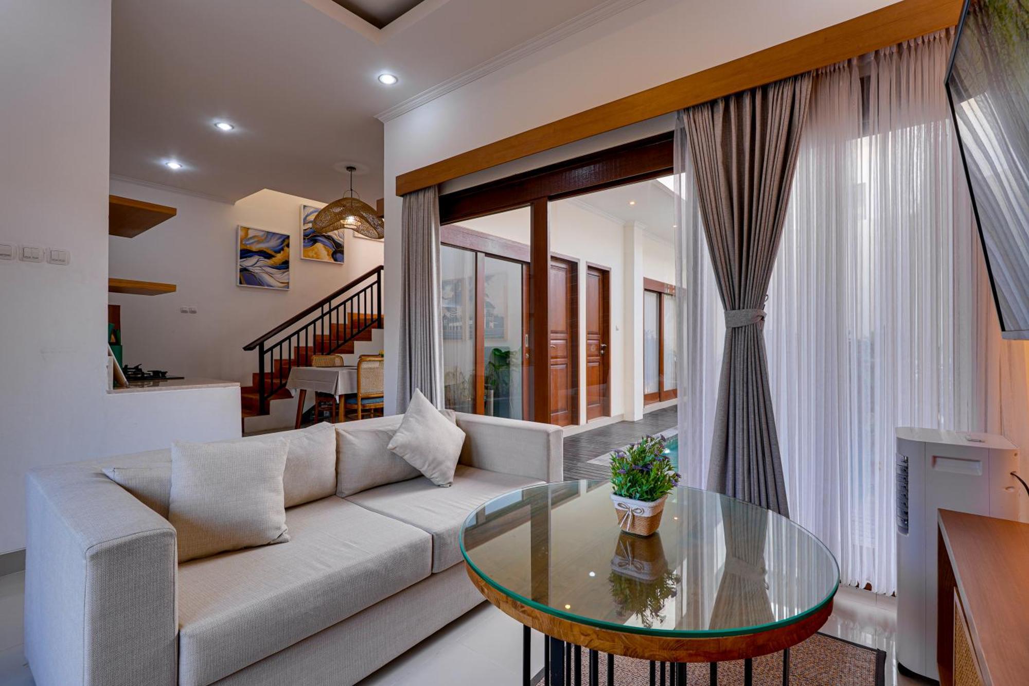 Villa Boswellia Near Double Six *