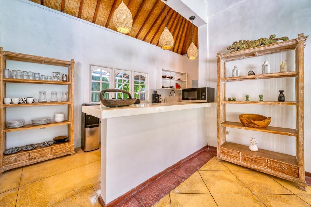 Sabi 2br In The Heart Of By Santi Management Villa *