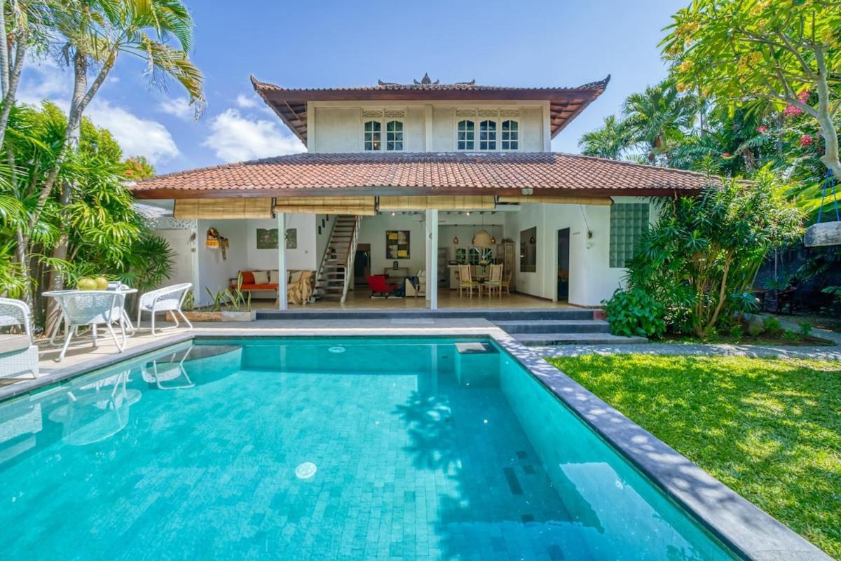 Sabi 2br In The Heart Of By Santi Management Villa
