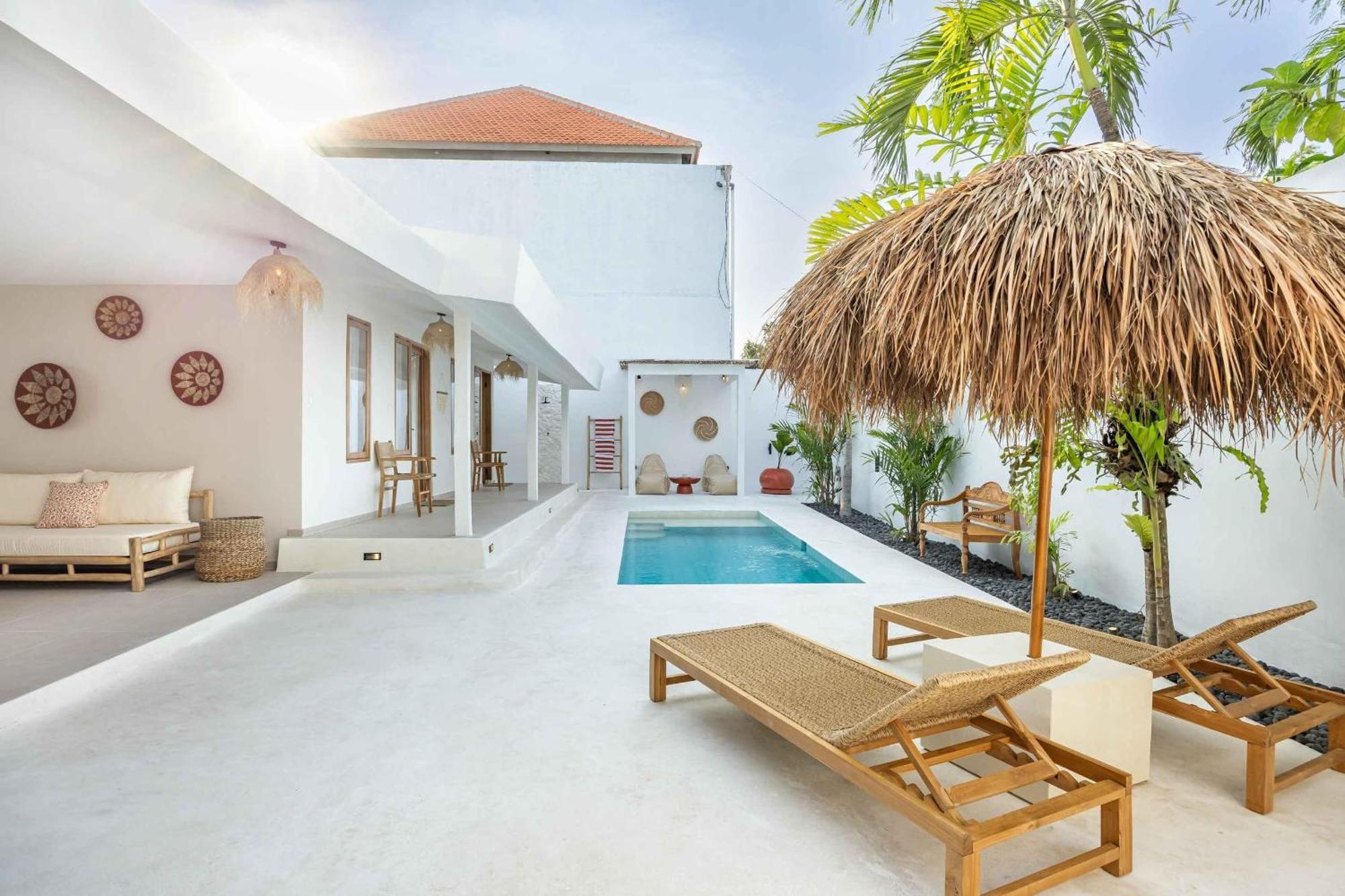 Casa Kokoon - New Bright & Quiet 2br Mertanadi With Private Pool And Parking Villa Seminyak (Bali)