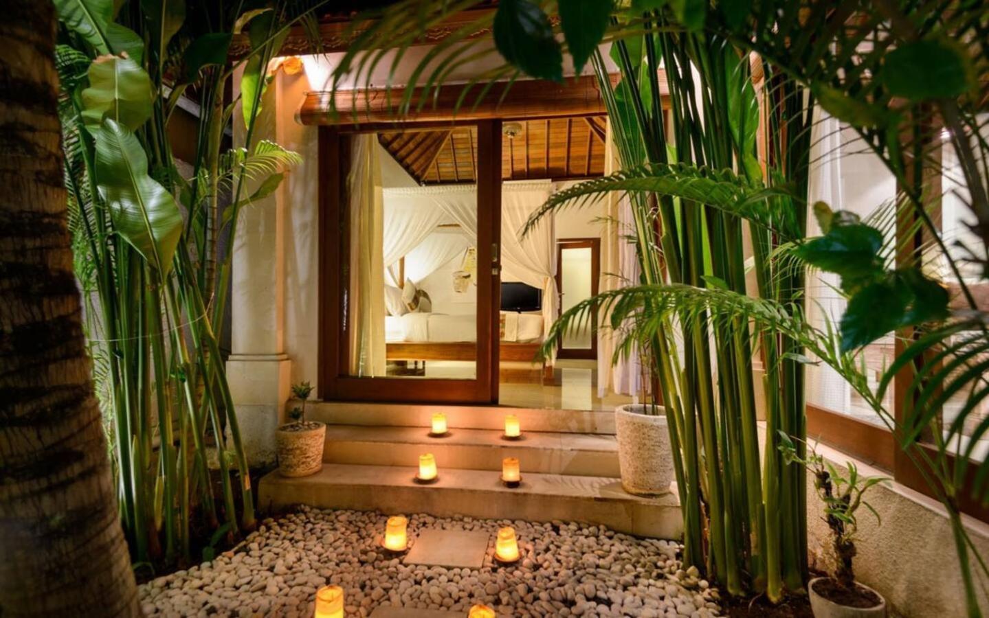 Heart Of Seminyak, 2br, Sleeps 4, Walk To Bintang Biệt thự