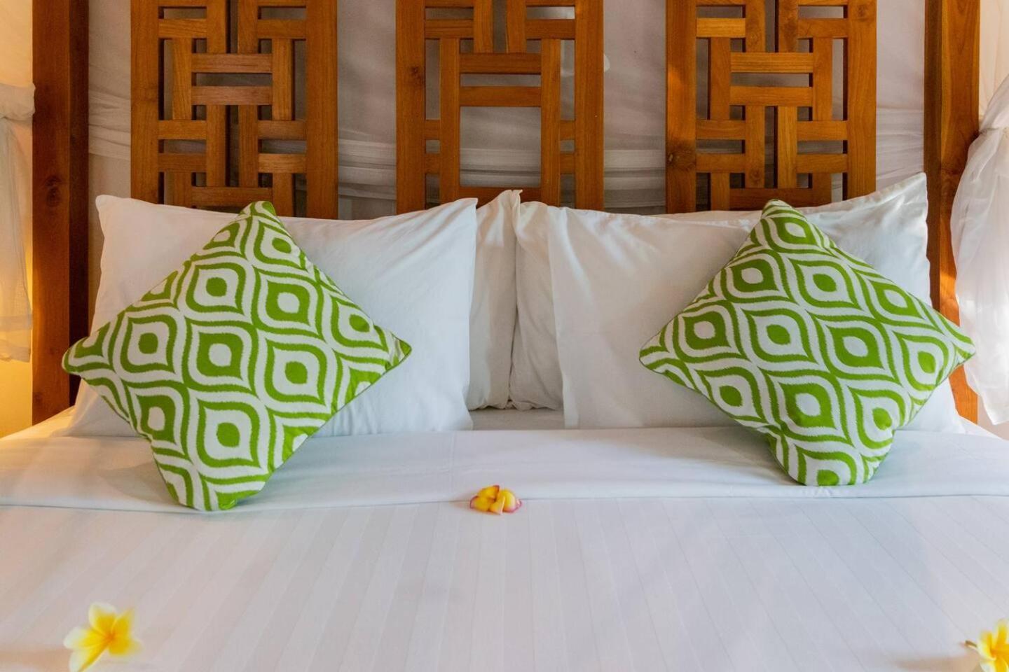 Heart Of Seminyak, 2br, Sleeps 4, Walk To Bintang