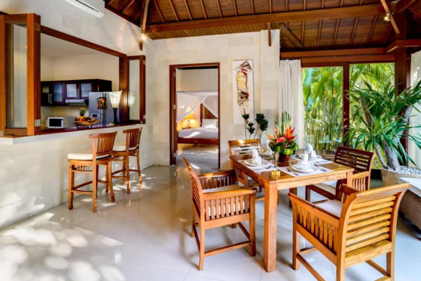 Heart Of Seminyak, 2br, Sleeps 4, Walk To Bintang * Seminyak (Bali)