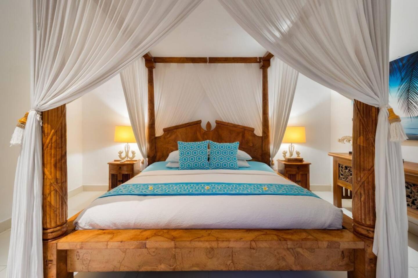 Vila Super Value 3 Bed, Seminyak, Walk To Seminyak (Bali)