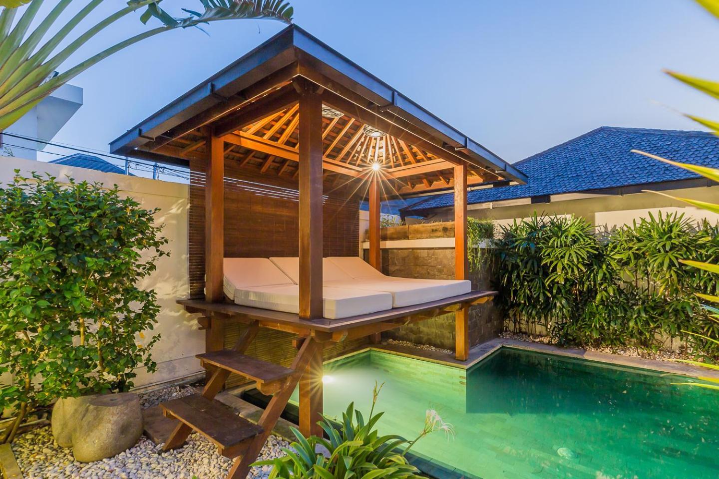 Hitu Villa *