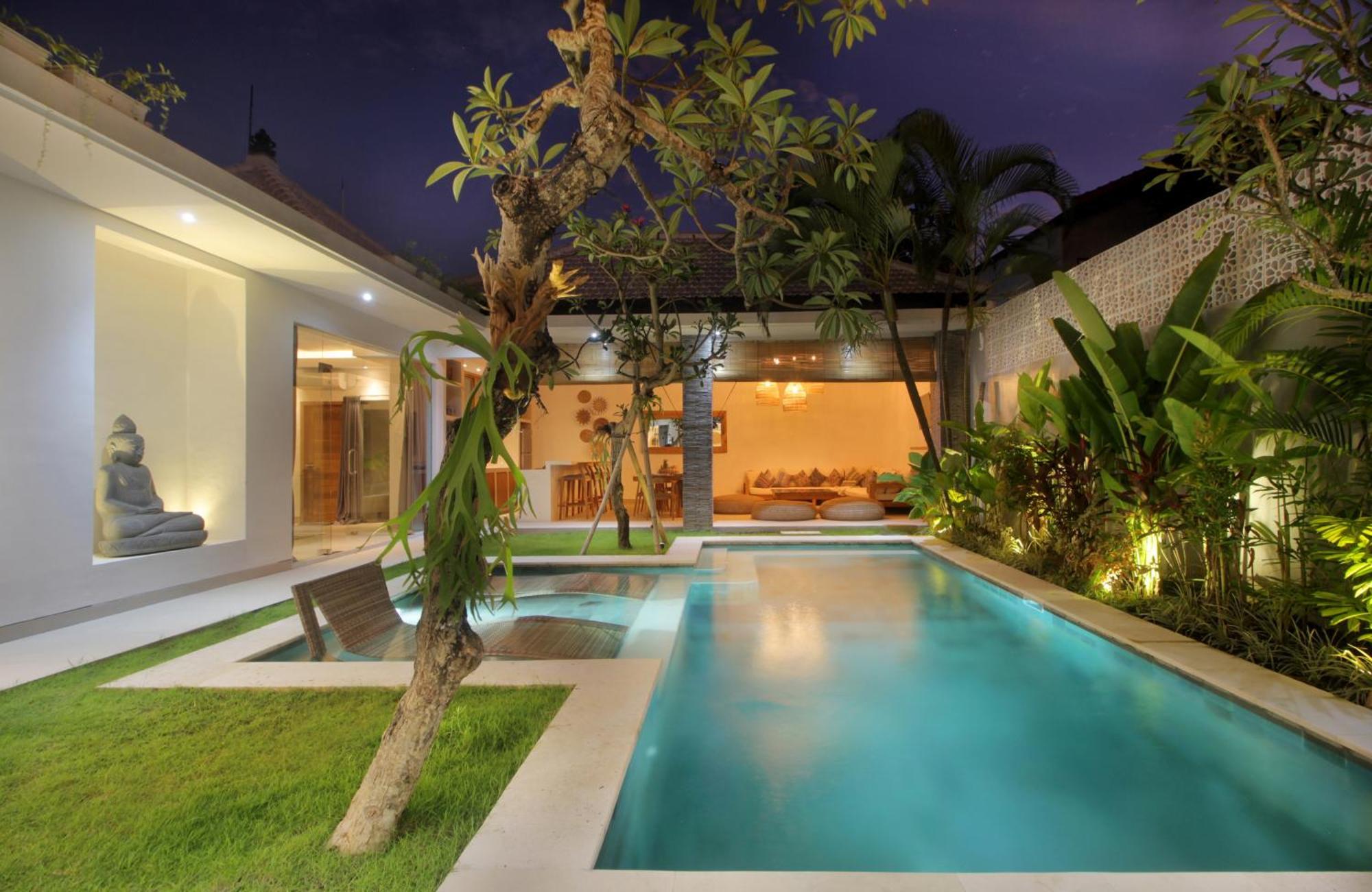 New 4 Bdr Rooftop & Pool Petitenget *