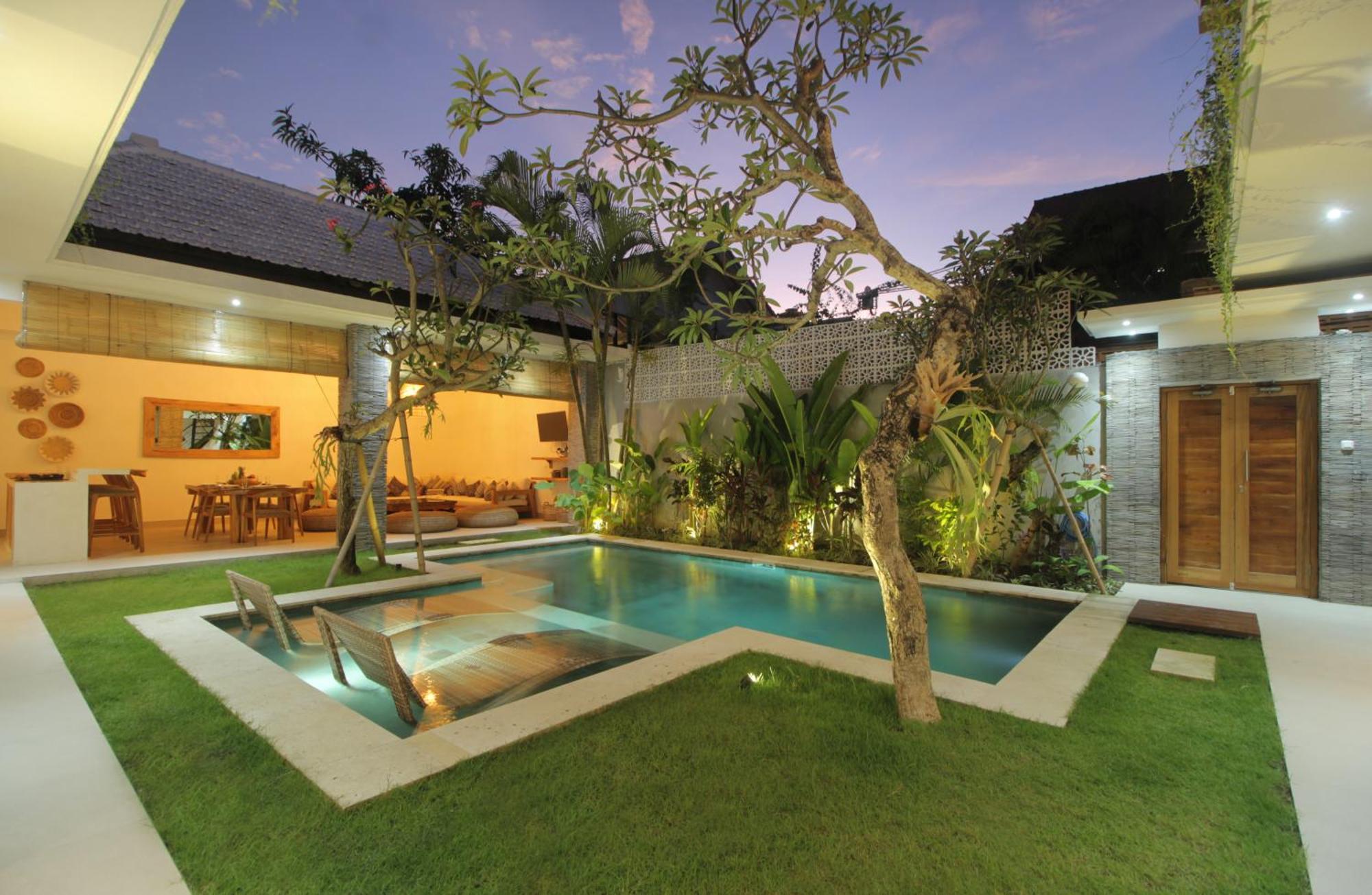 Villa New 4 Bdr Rooftop & Pool Petitenget *