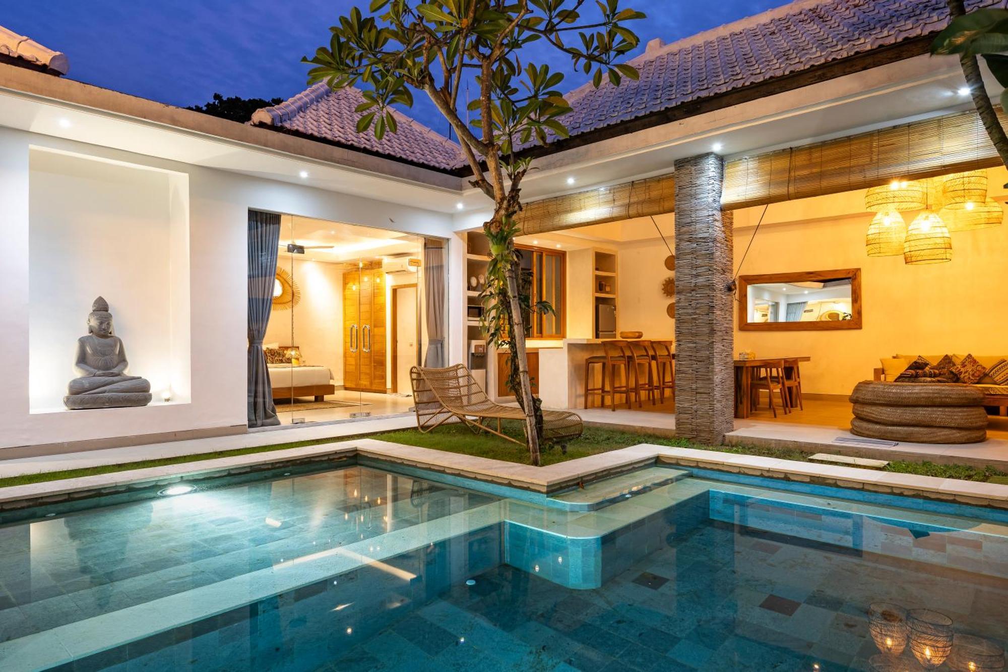 New 4 Bdr Rooftop & Pool Petitenget Seminyak (Bali)