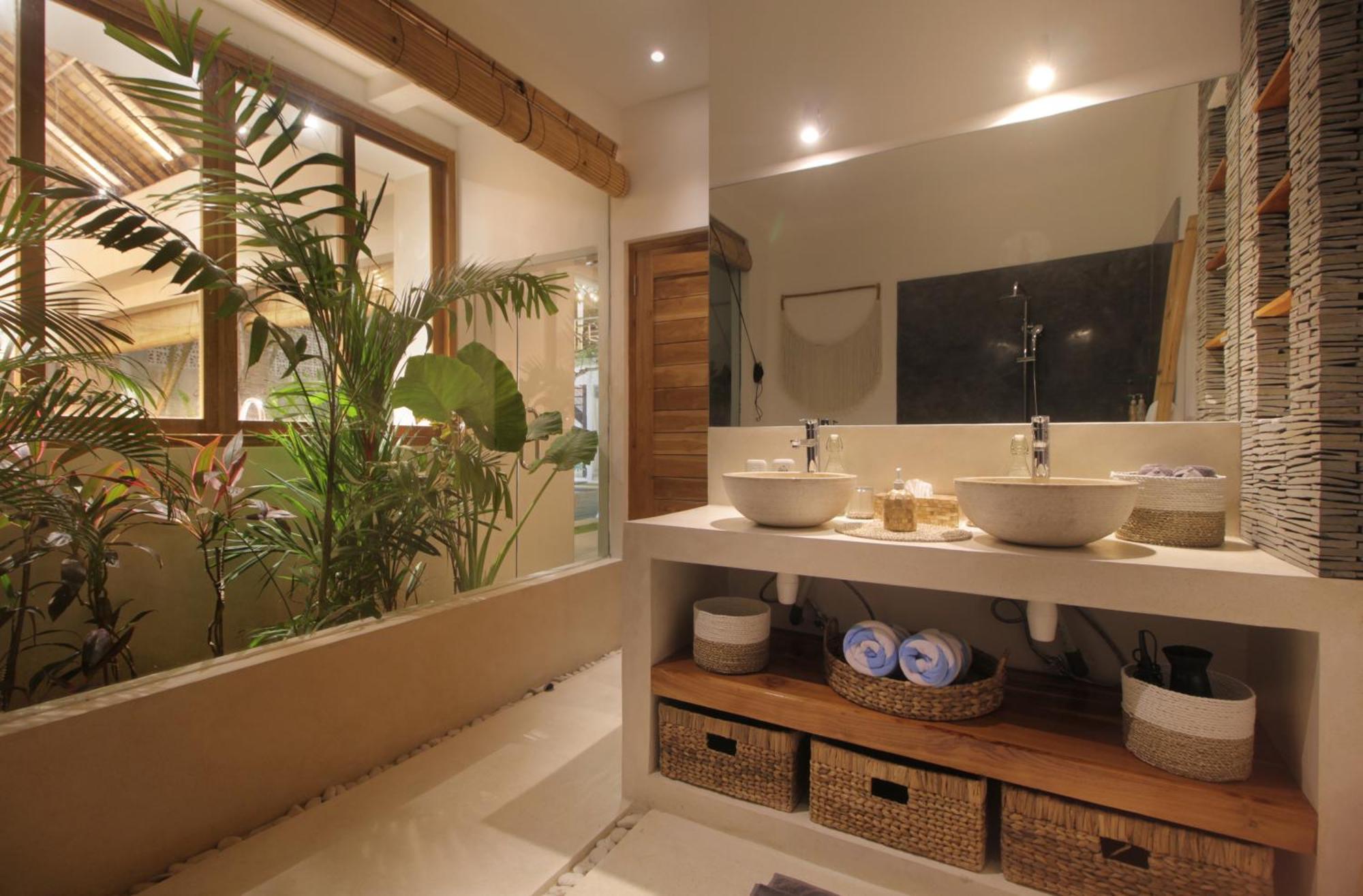 Villa New 4 Bdr Rooftop & Pool Petitenget *