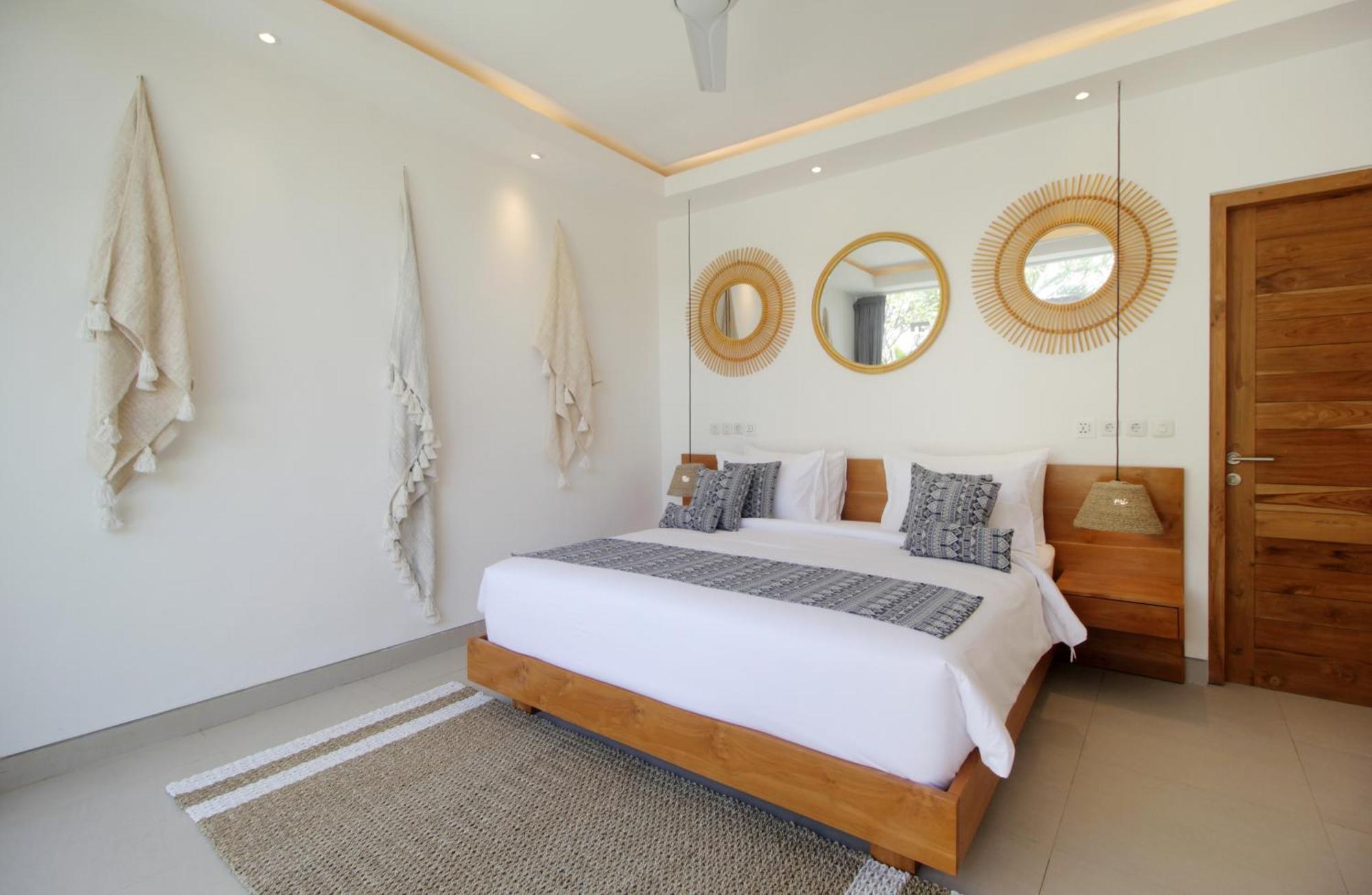 New 4 Bdr Rooftop & Pool Petitenget