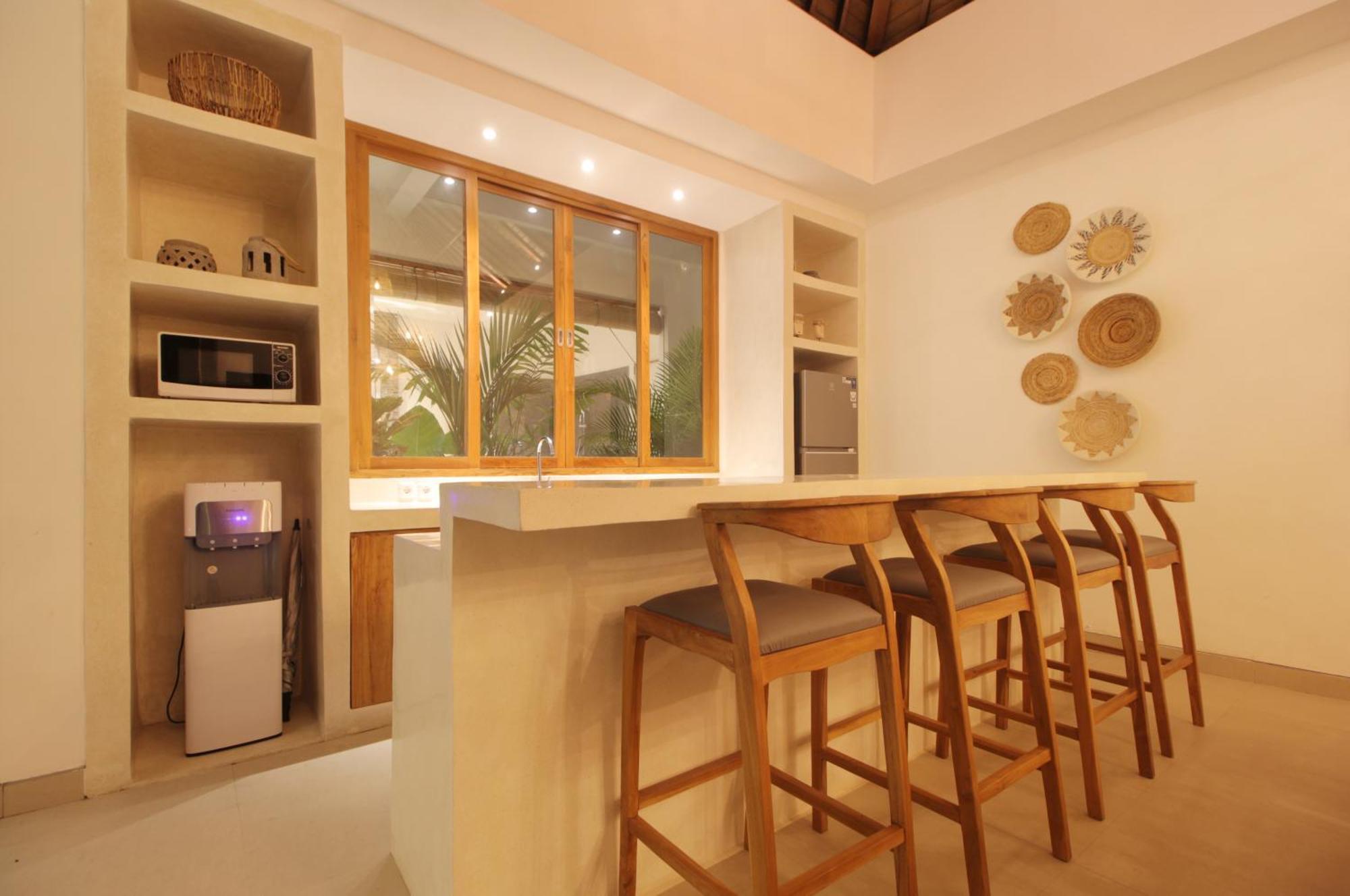 New 4 Bdr Rooftop & Pool Petitenget Villa Seminyak (Bali)