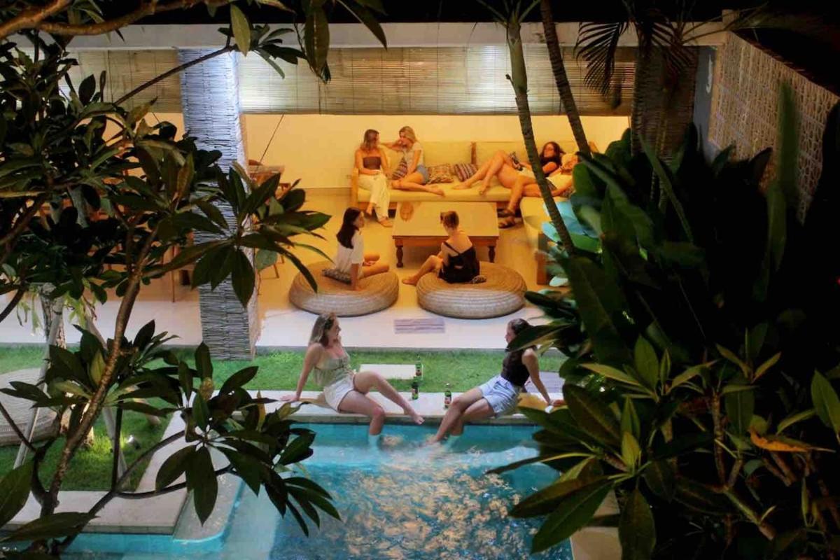 New 4 Bdr Rooftop & Pool Petitenget Seminyak (Bali)