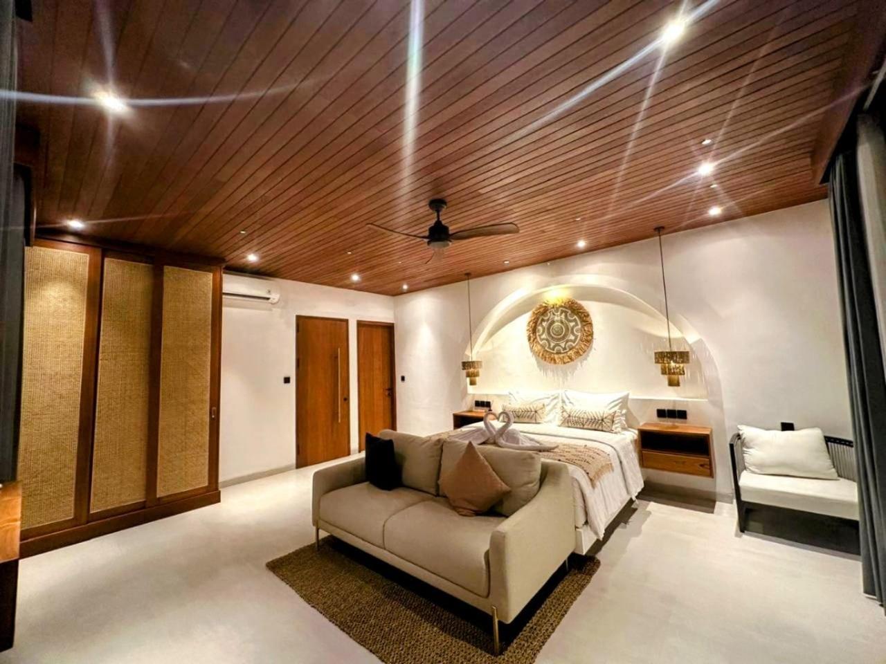 Harsita Management Vila